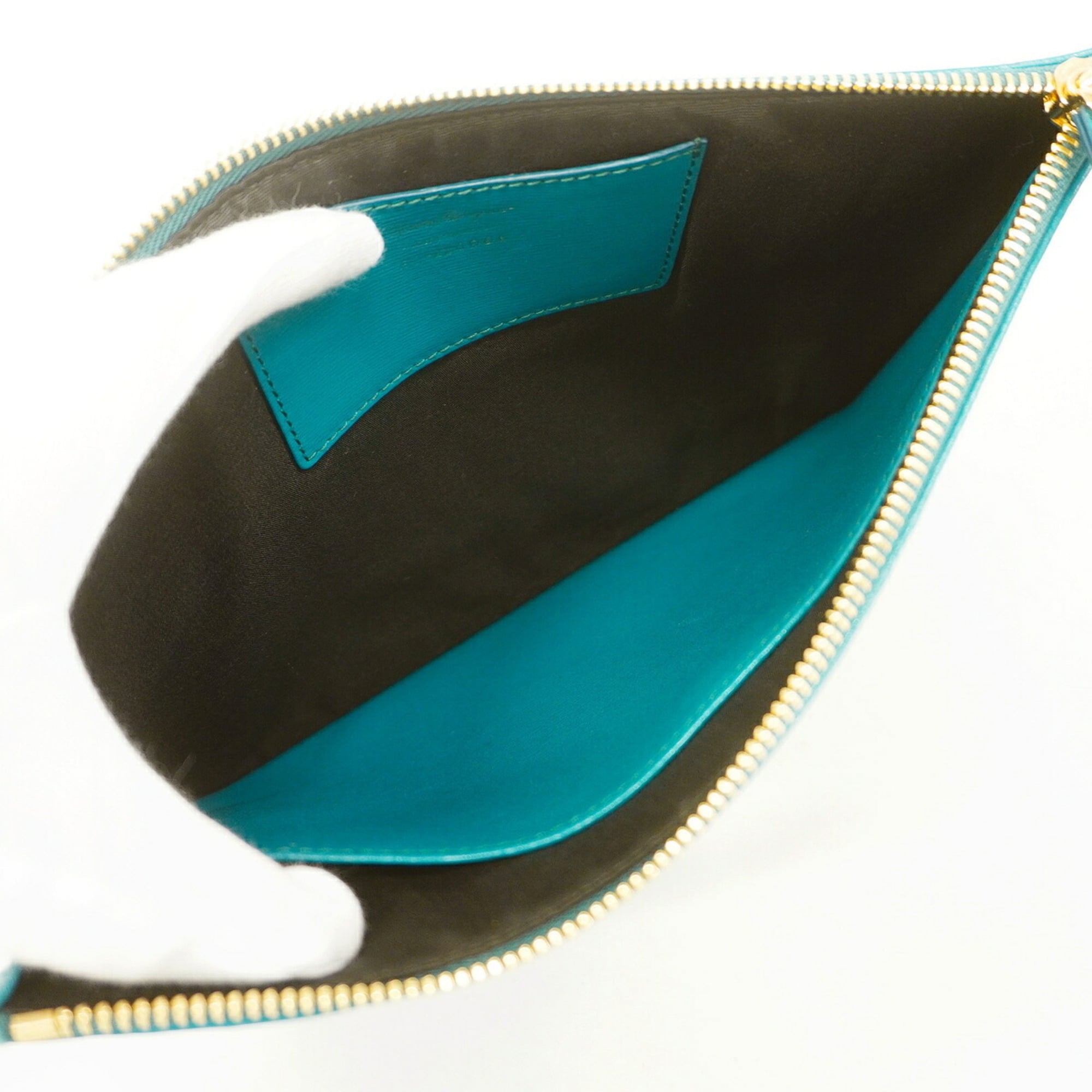 Salvatore Ferragamo Green Leather Clutch Bag (Pre-Owned)