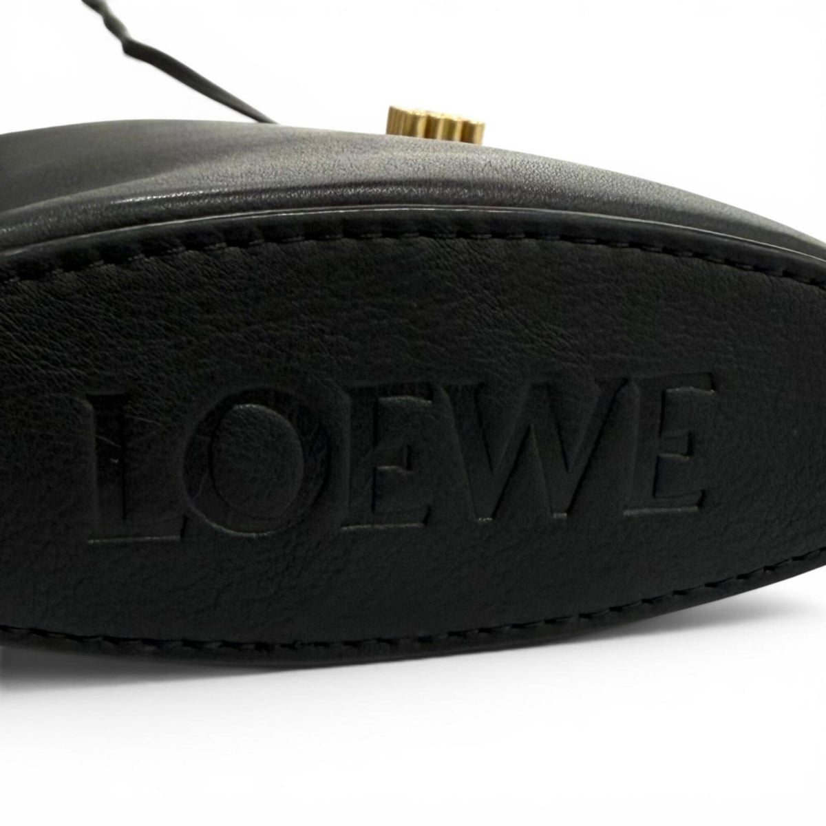 Loewe Black Shoulder Bag (Pre-Owned)