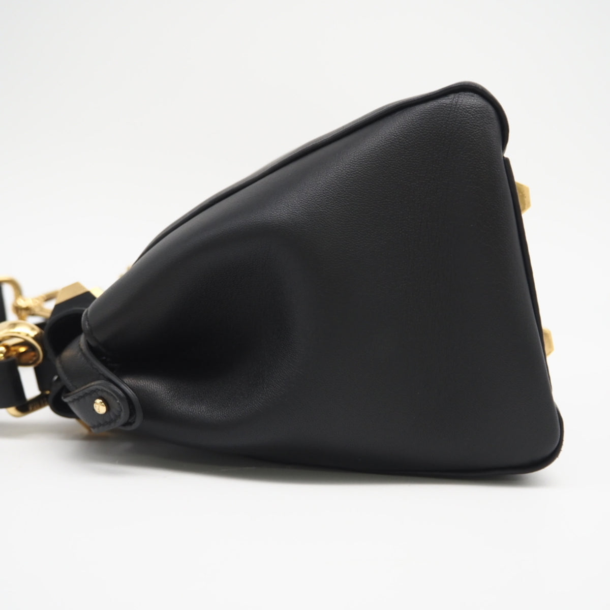 Fendi Black Leather Handbag (Pre-Owned)