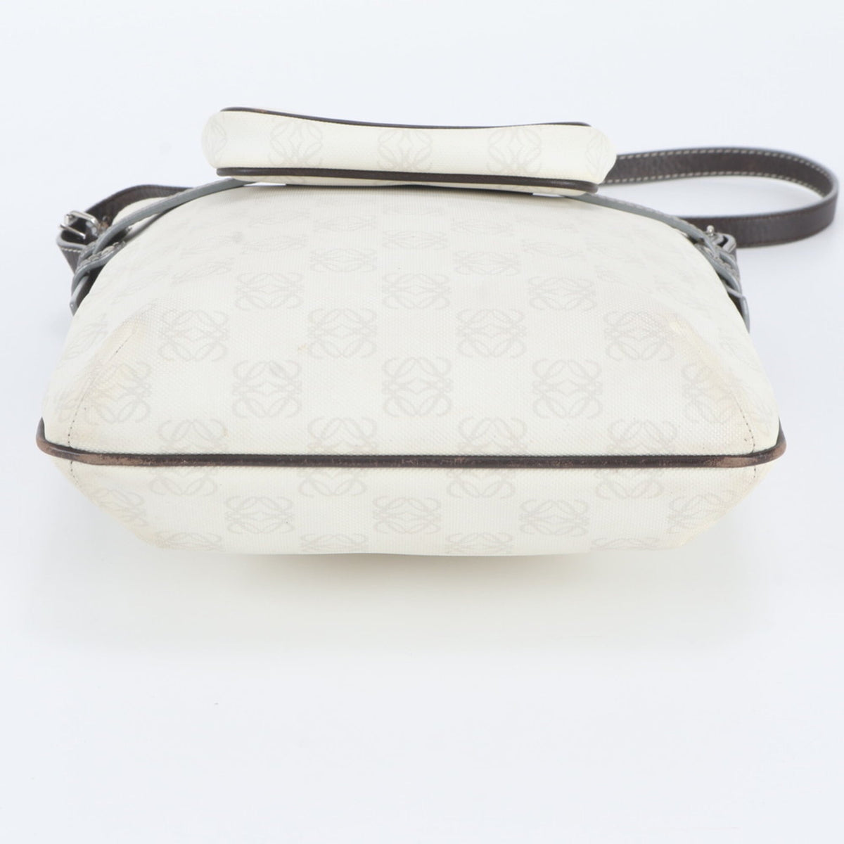 Loewe Brown White Leather Coated Canvas Crossbody Bag Handbag Shoulder Bag Tote Bag (Pre-Owned)