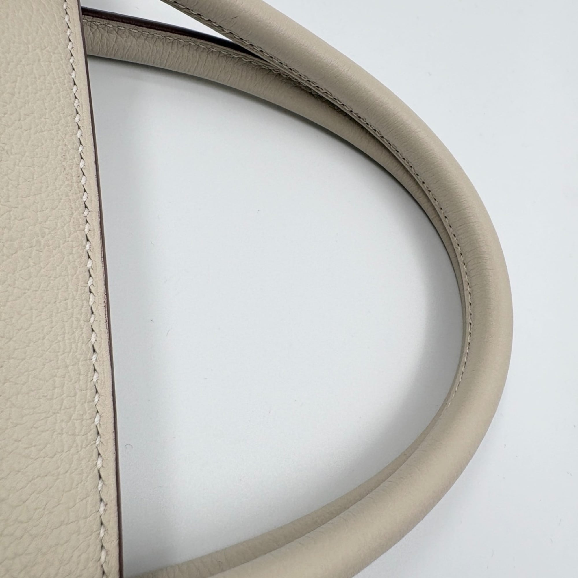 Hermes Birkin Beige Handbag (Pre-Owned)