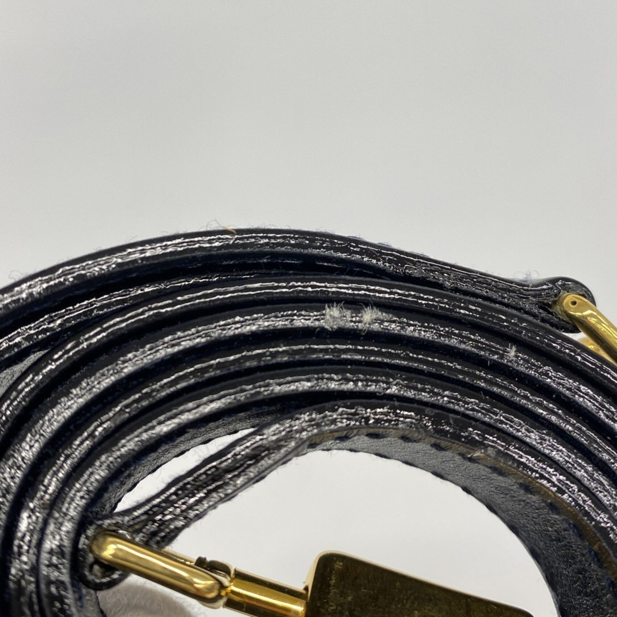 Salvatore Ferragamo Navy Leather Handbag (Pre-Owned)