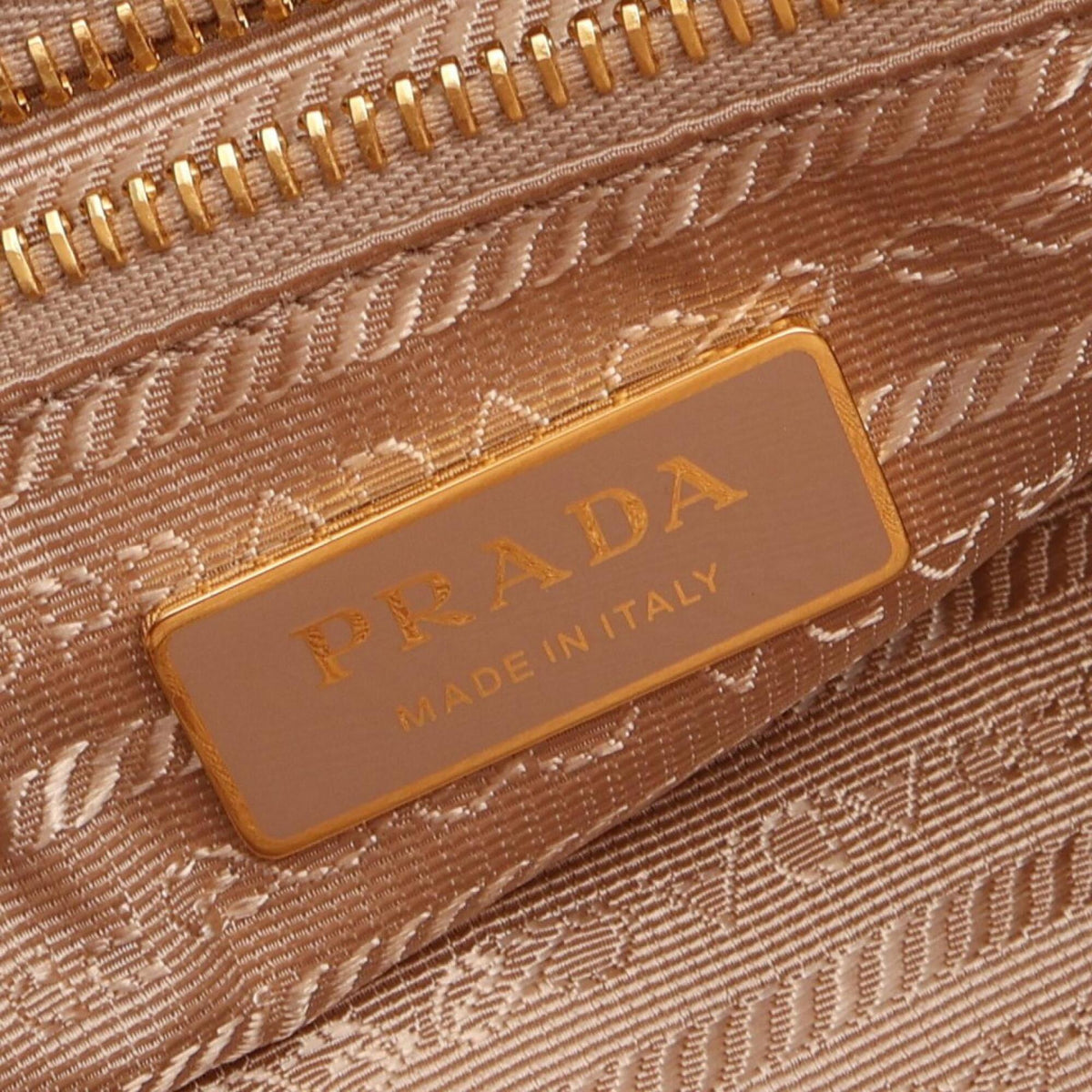 Prada Beige Leather Handbag Shoulder Bag (Pre-Owned)