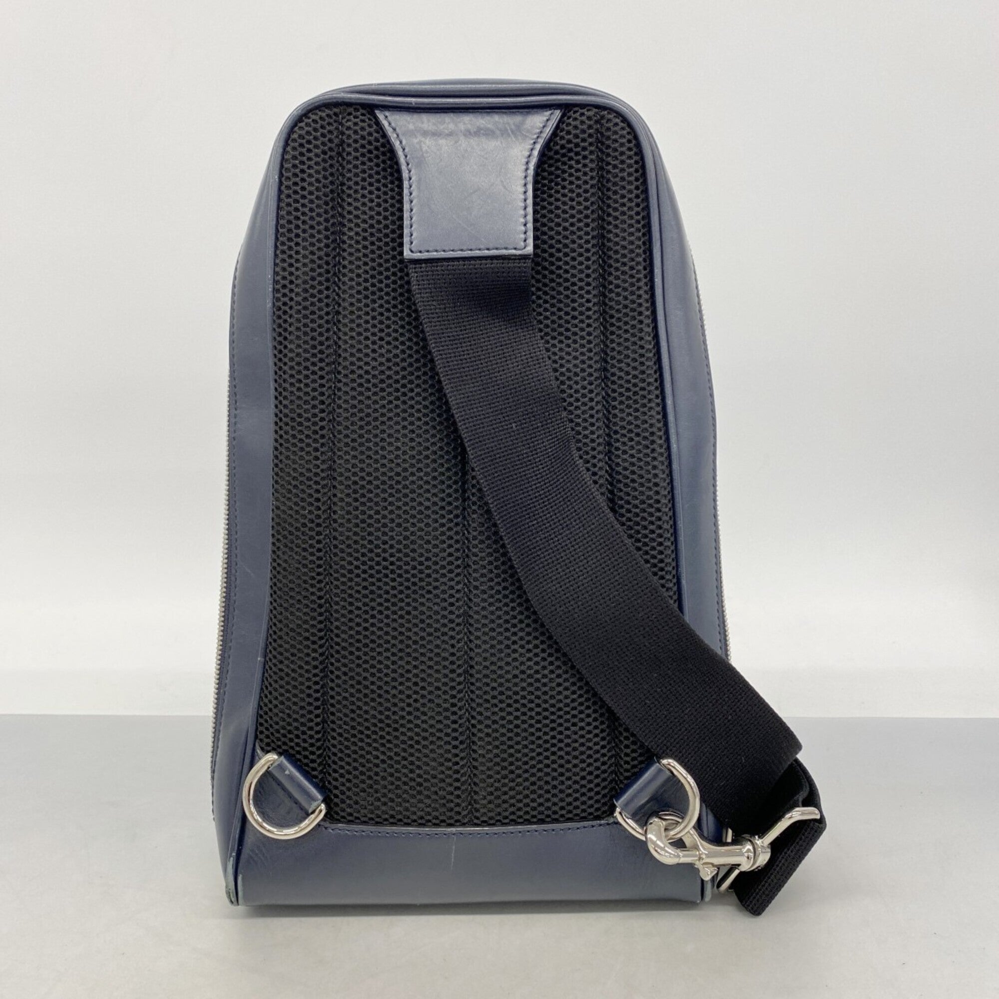 Gucci Navy Leather Sling Bag (Pre-Owned)