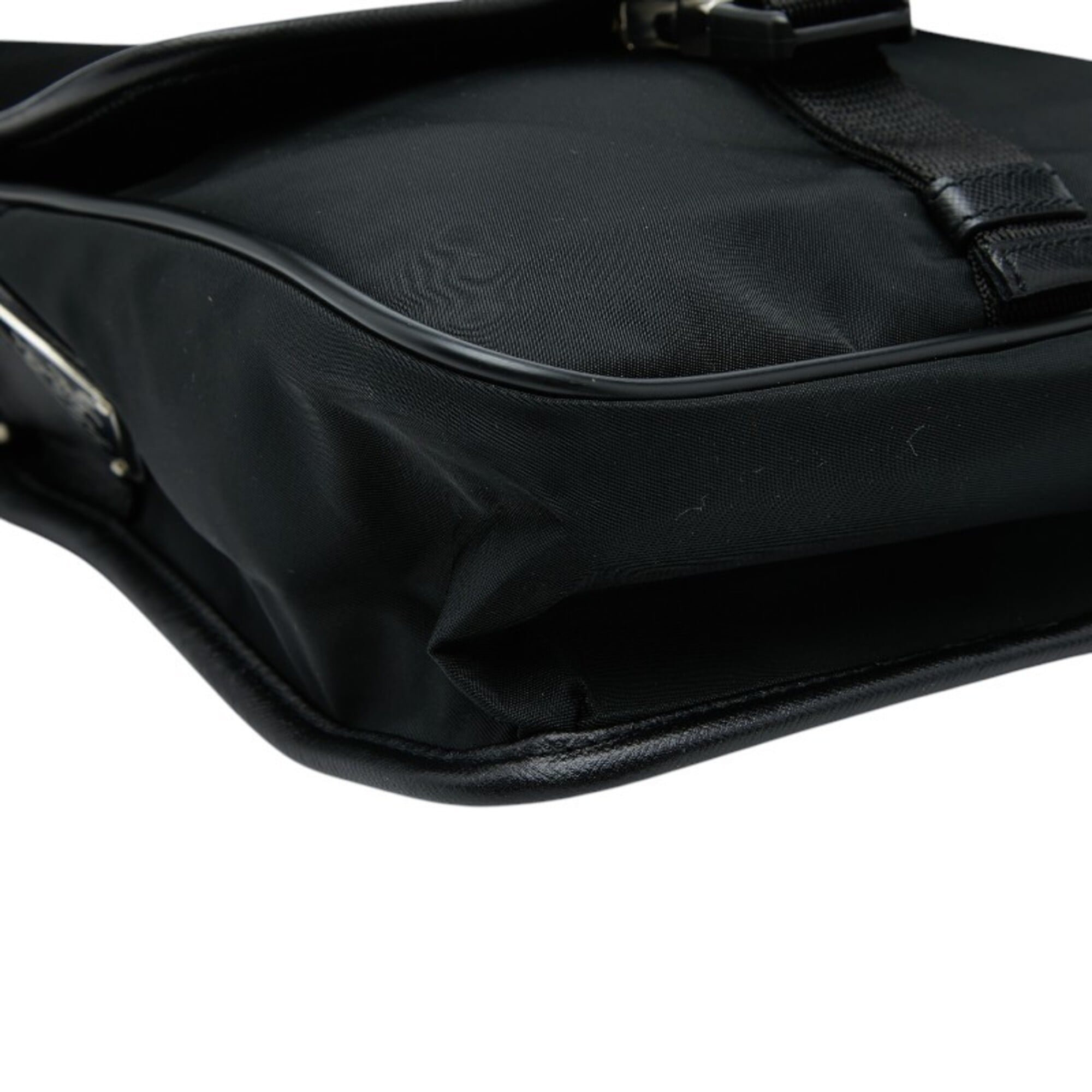 Prada Black Saffiano Shoulder Bag (Pre-Owned)