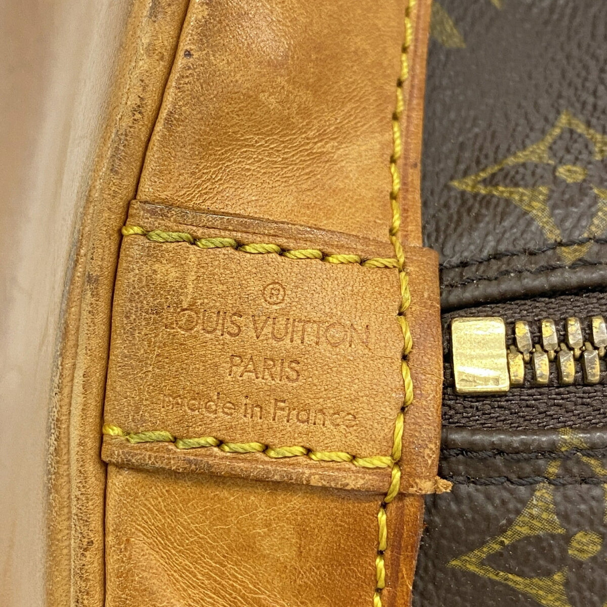 Louis Vuitton Brown Handbag (Pre-Owned)