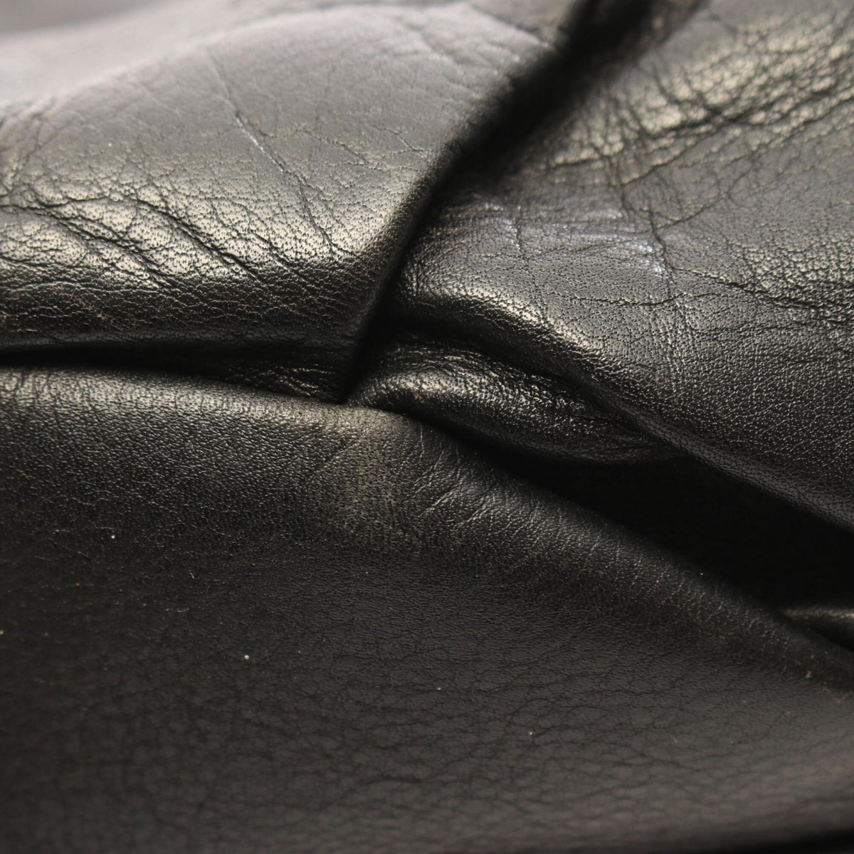 Prada Black Leather Handbag (Pre-Owned)
