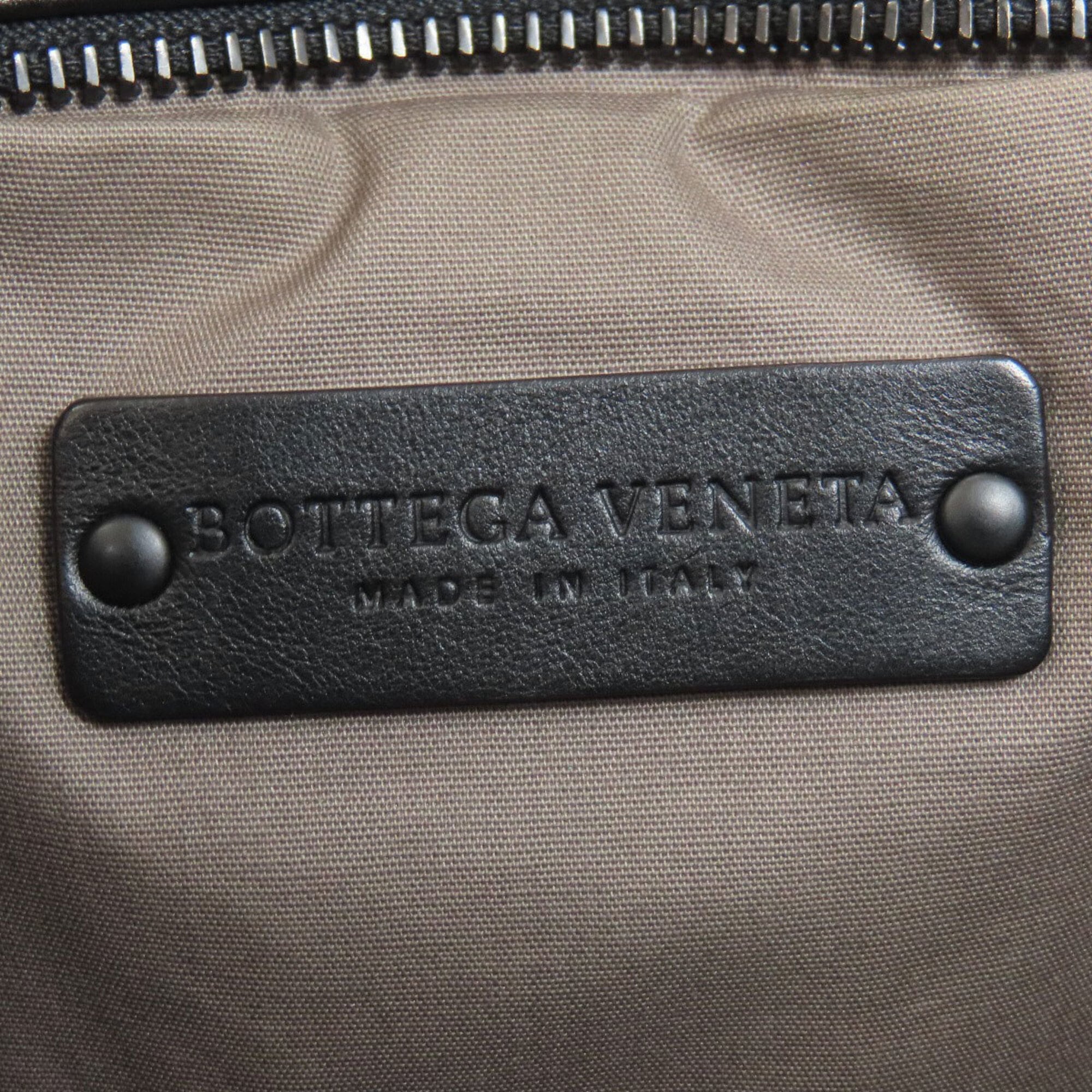 Bottega Veneta Black Leather Shoulder Bag (Pre-Owned)