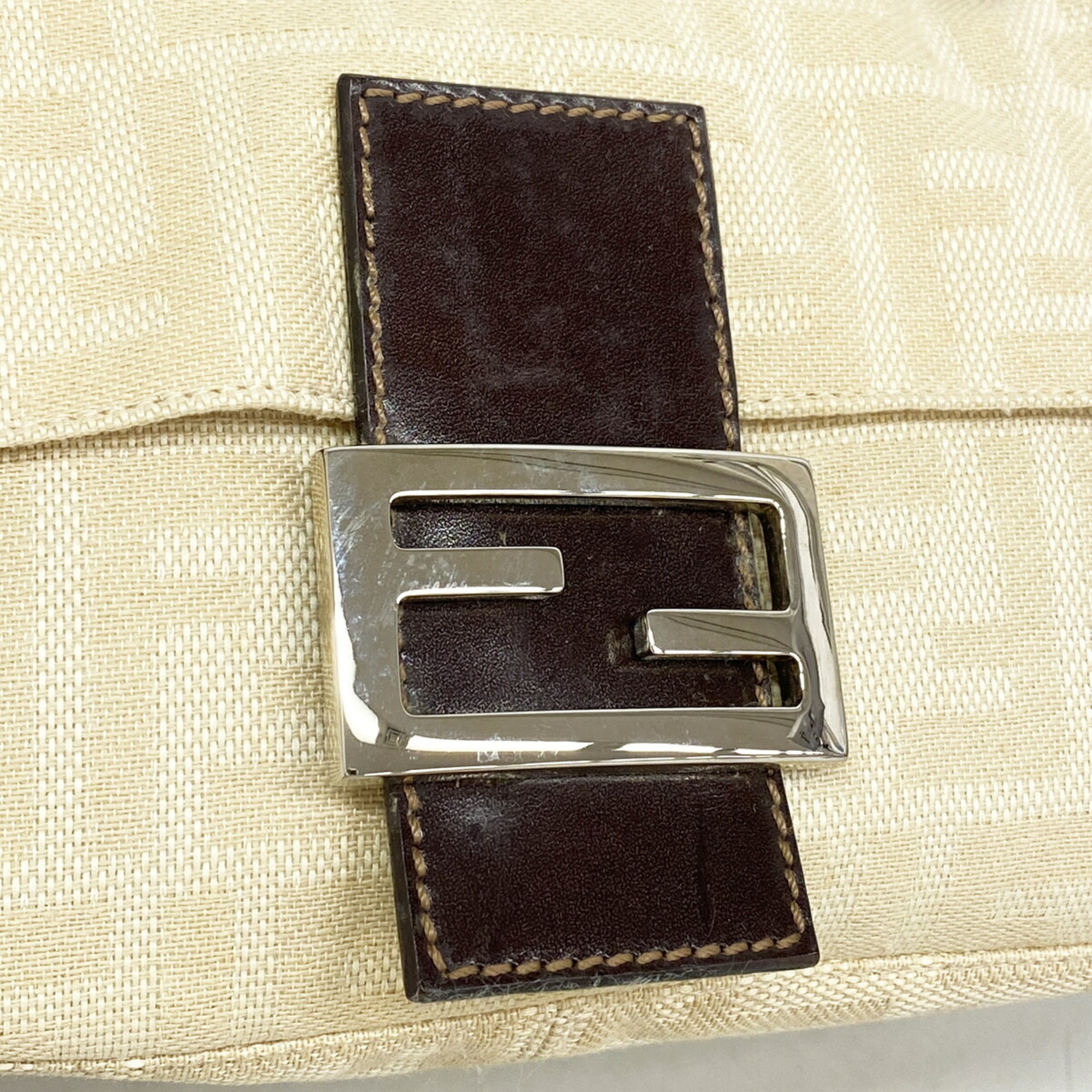 Fendi Beige Canvas Handbag (Pre-Owned)