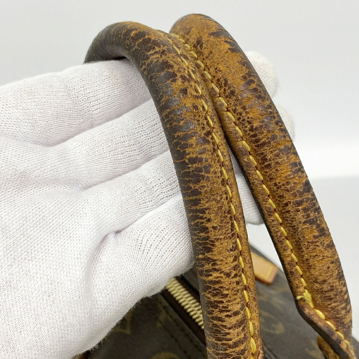 Louis Vuitton Brown Handbag (Pre-Owned)