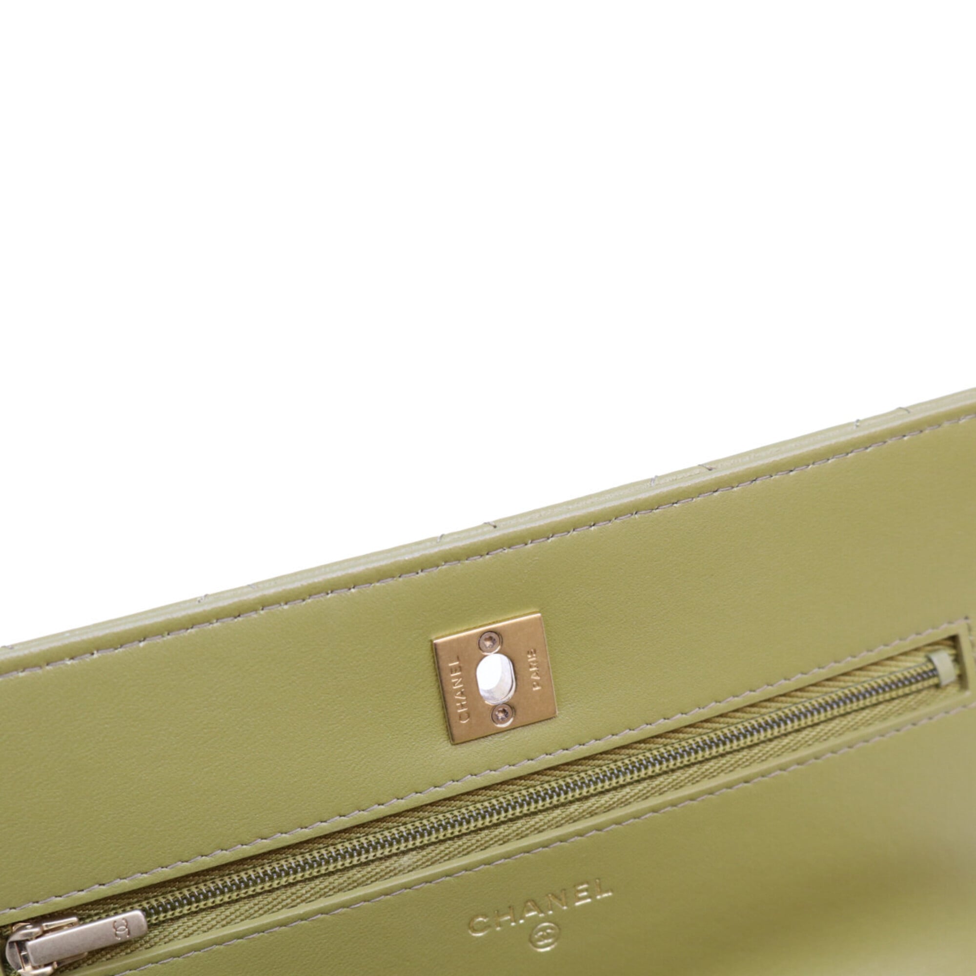 Chanel Khaki Leather Shoulder Bag (Pre-Owned)