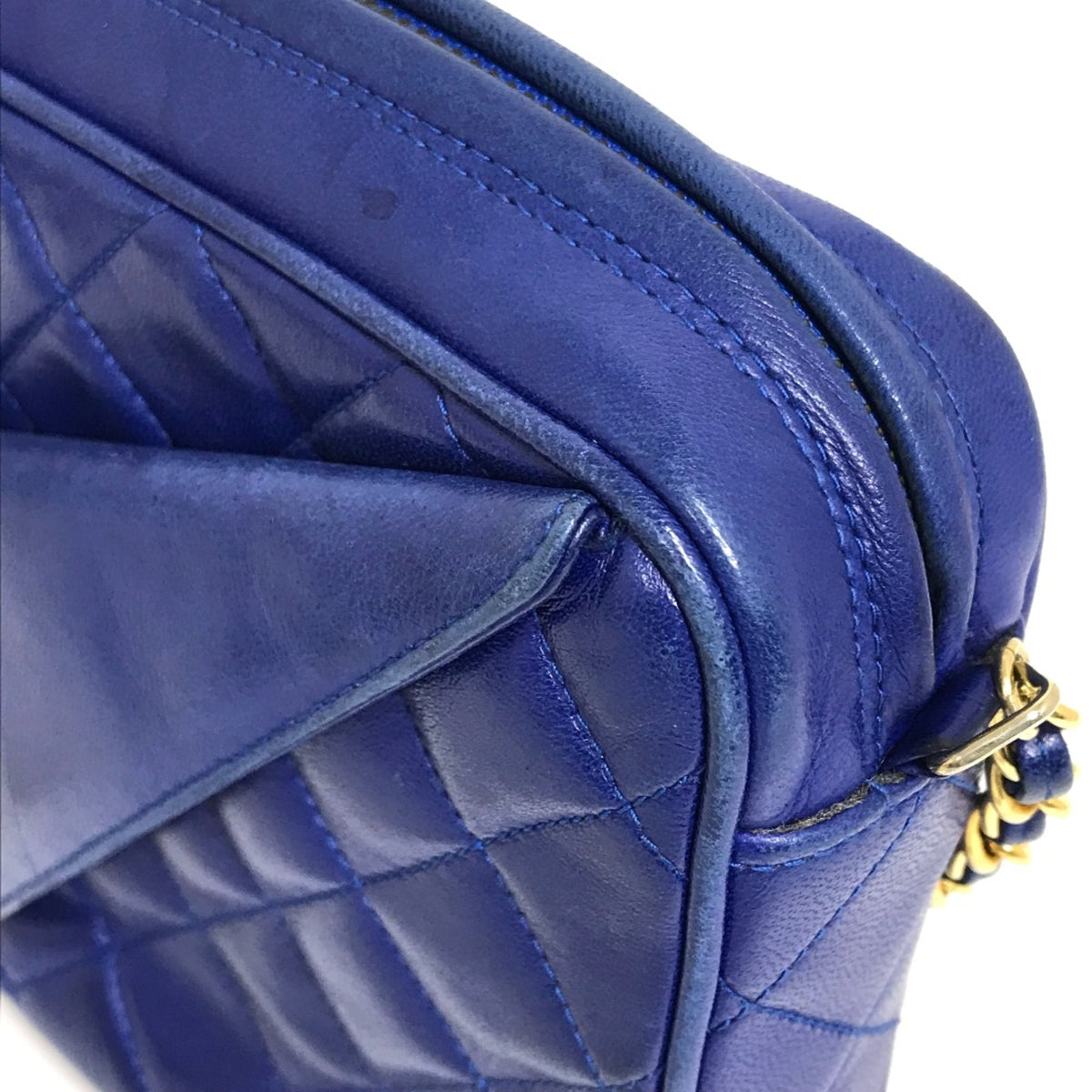 Chanel Blue Leather Shoulder Bag (Pre-Owned)
