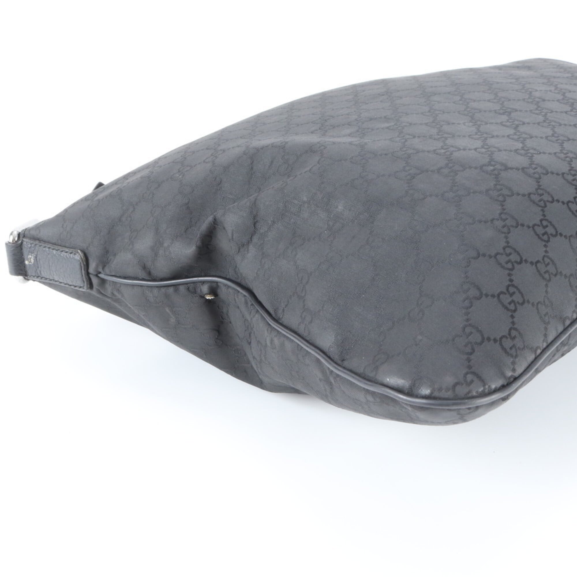 Gucci Black Nylon Leather Messenger Bag Shoulder Bag (Pre-Owned)