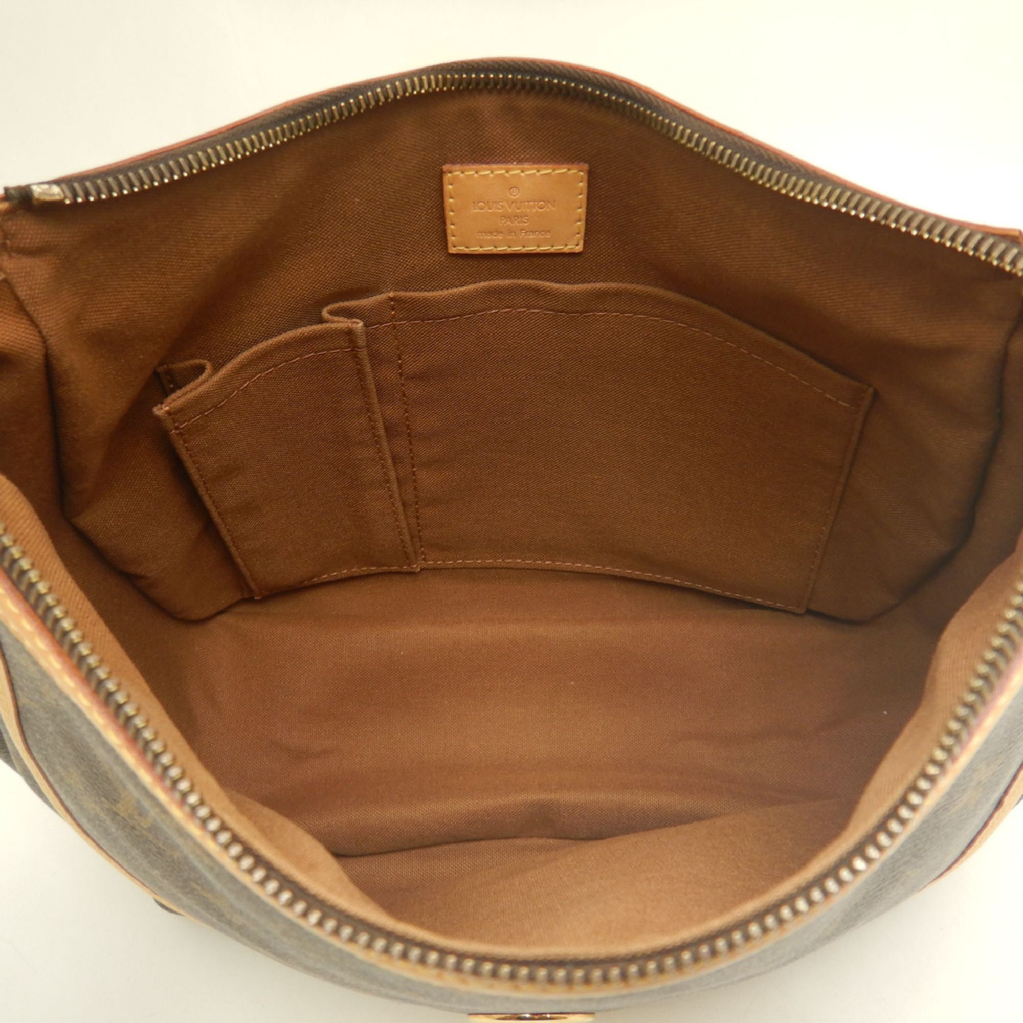 Louis Vuitton Brown Monogram Monogram Shoulder Bag (Pre-Owned)