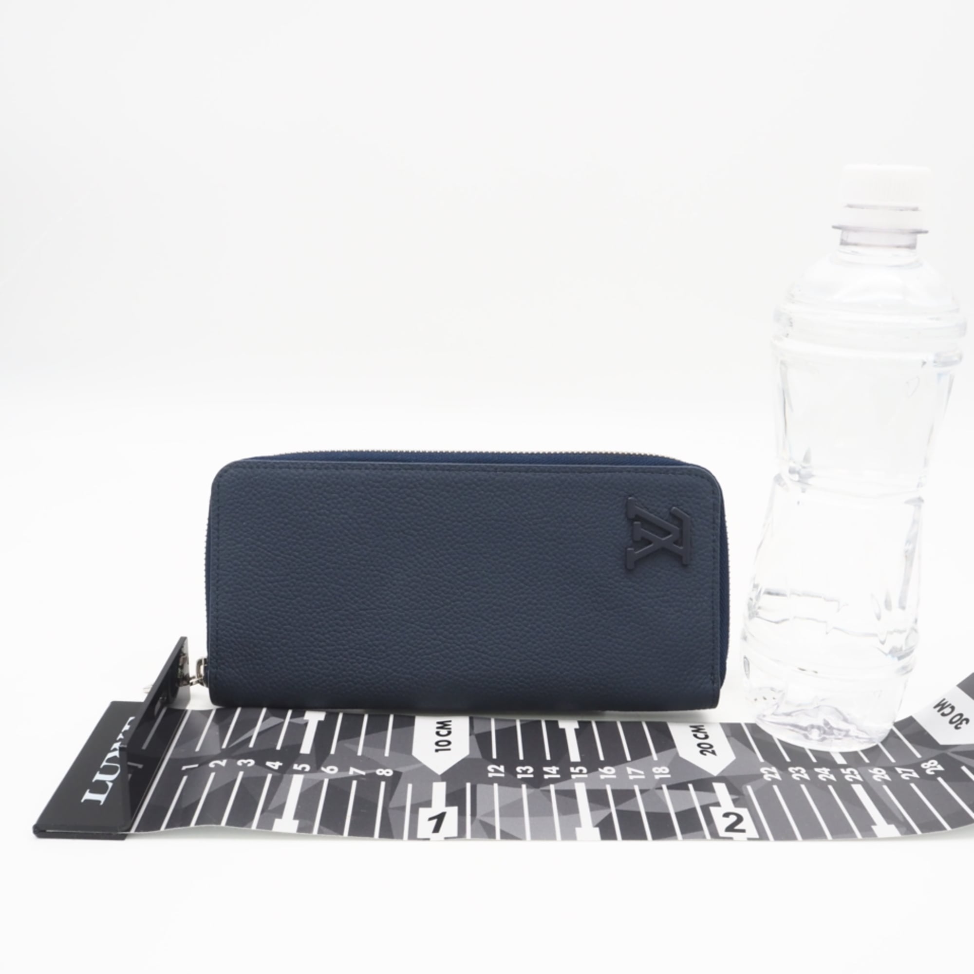 Louis Vuitton Navy Leather Long Wallet (Bi-Fold) (Pre-Owned)