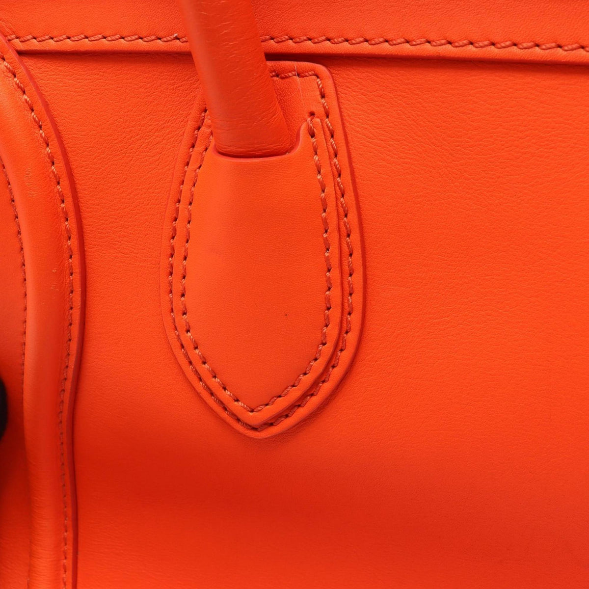 Celine Red Color Leather Handbag (Pre-Owned)