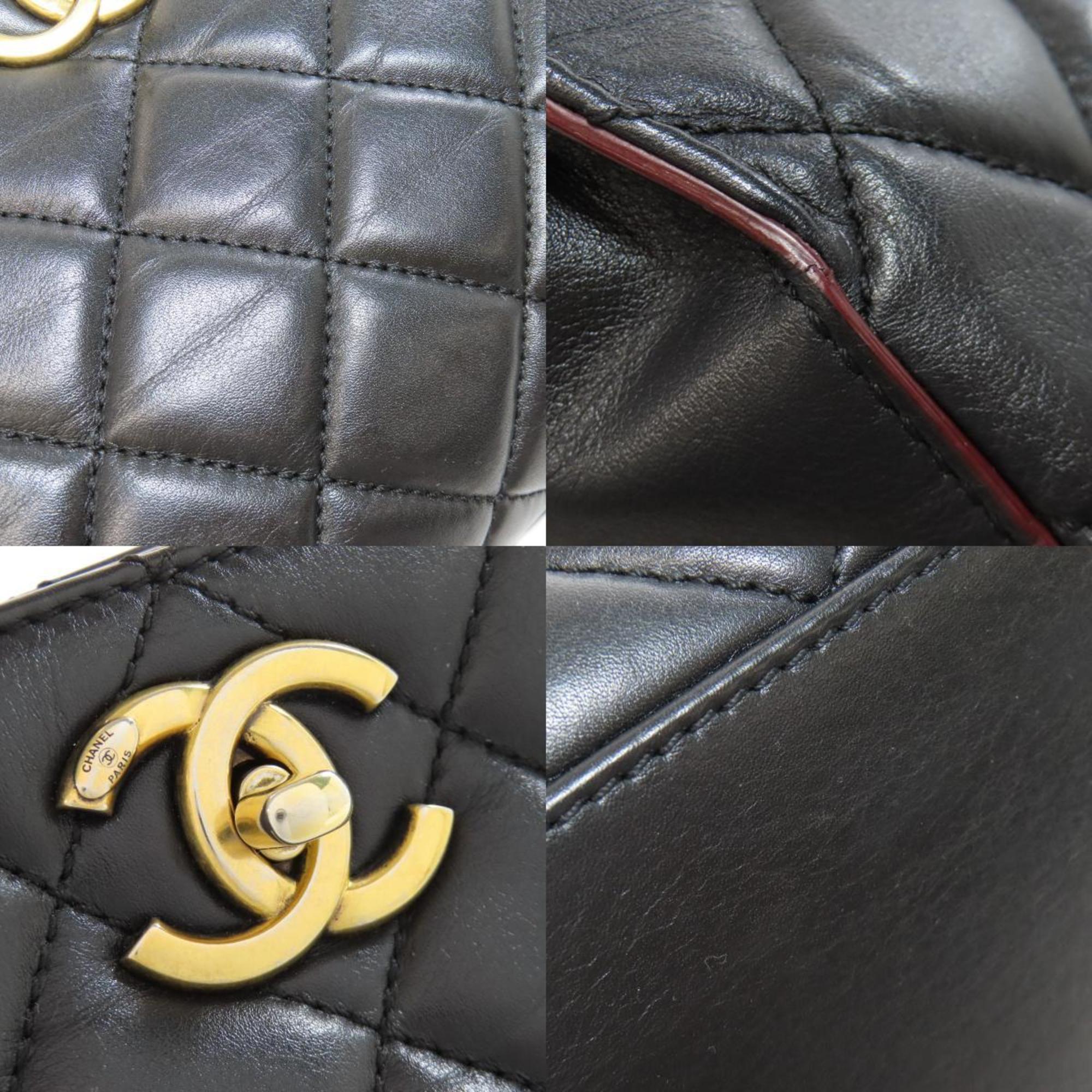Chanel Matelasse Black Leather Shoulder Bag (Pre-Owned)
