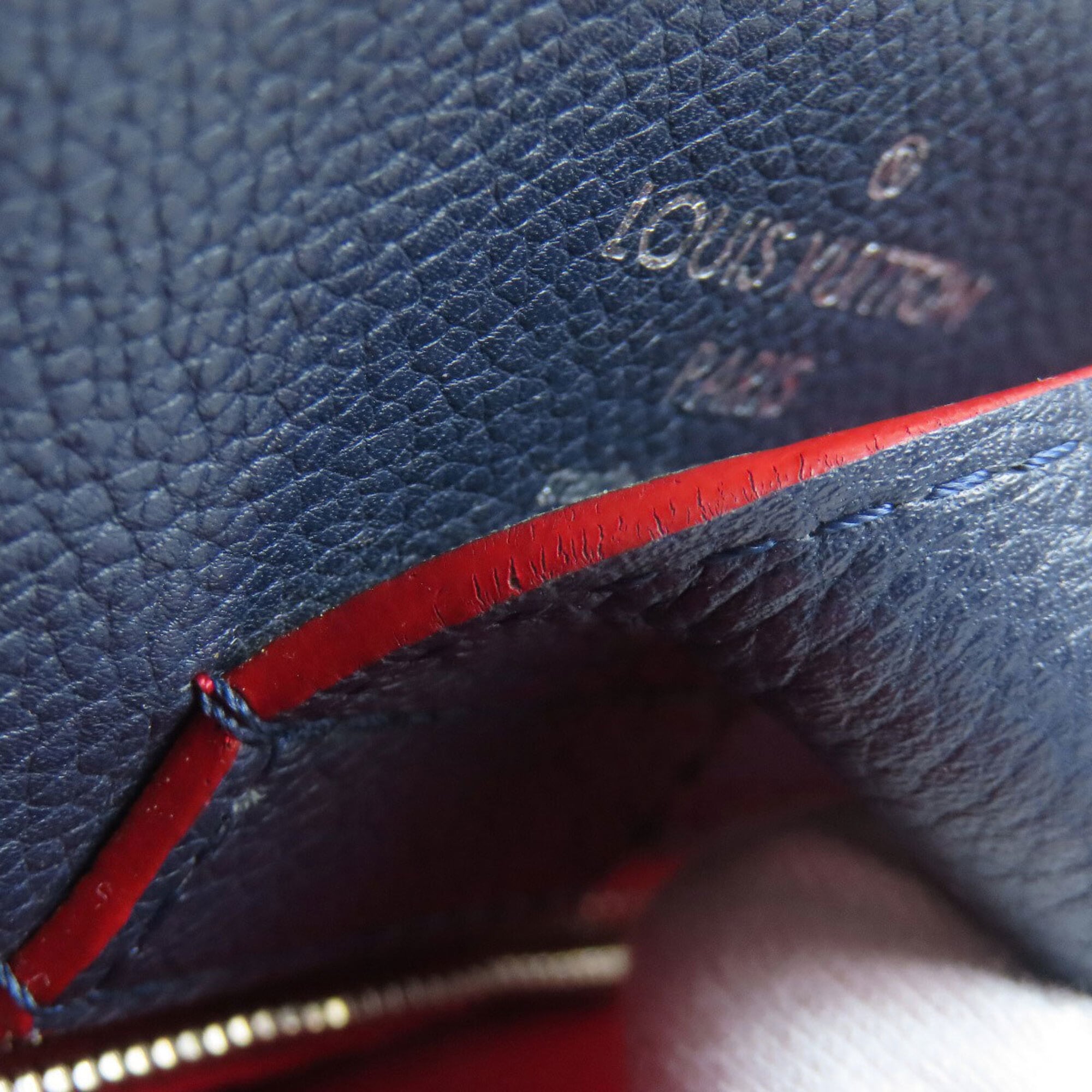 Louis Vuitton Navy Leather Shoulder Bag (Pre-Owned)