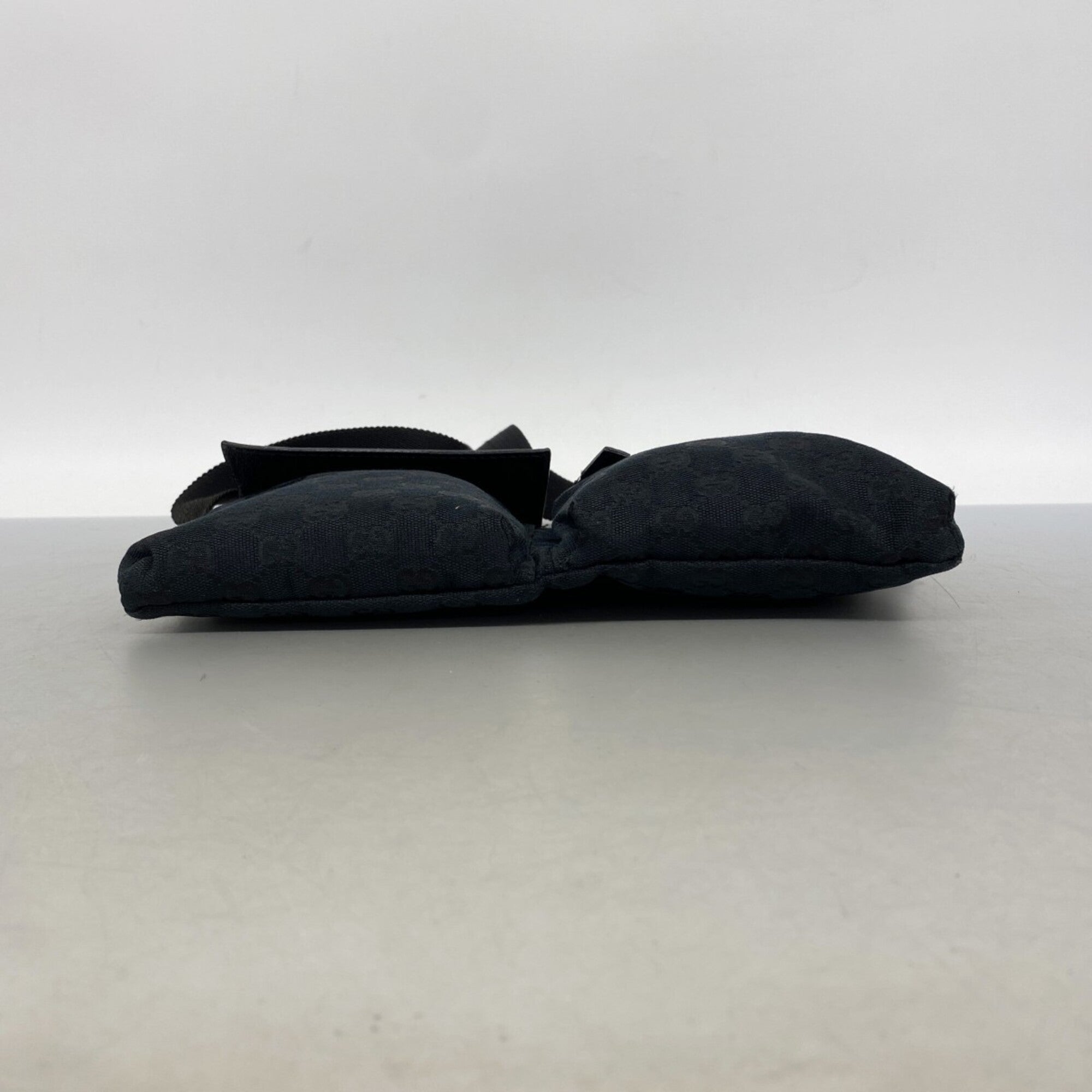 Gucci Black Canvas Fanny Pack (Pre-Owned)