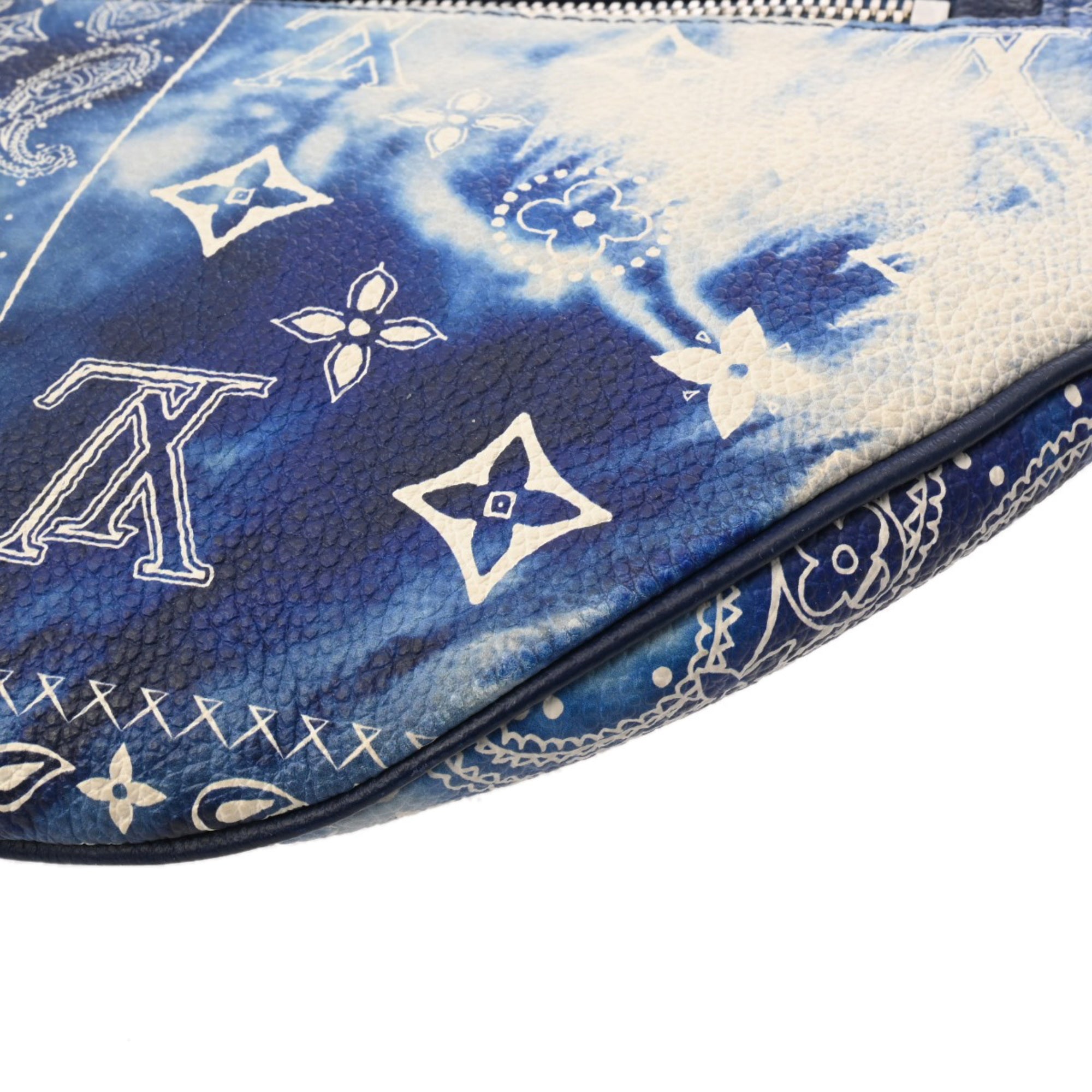 Louis Vuitton Blue Leather Sling Bag (Pre-Owned)