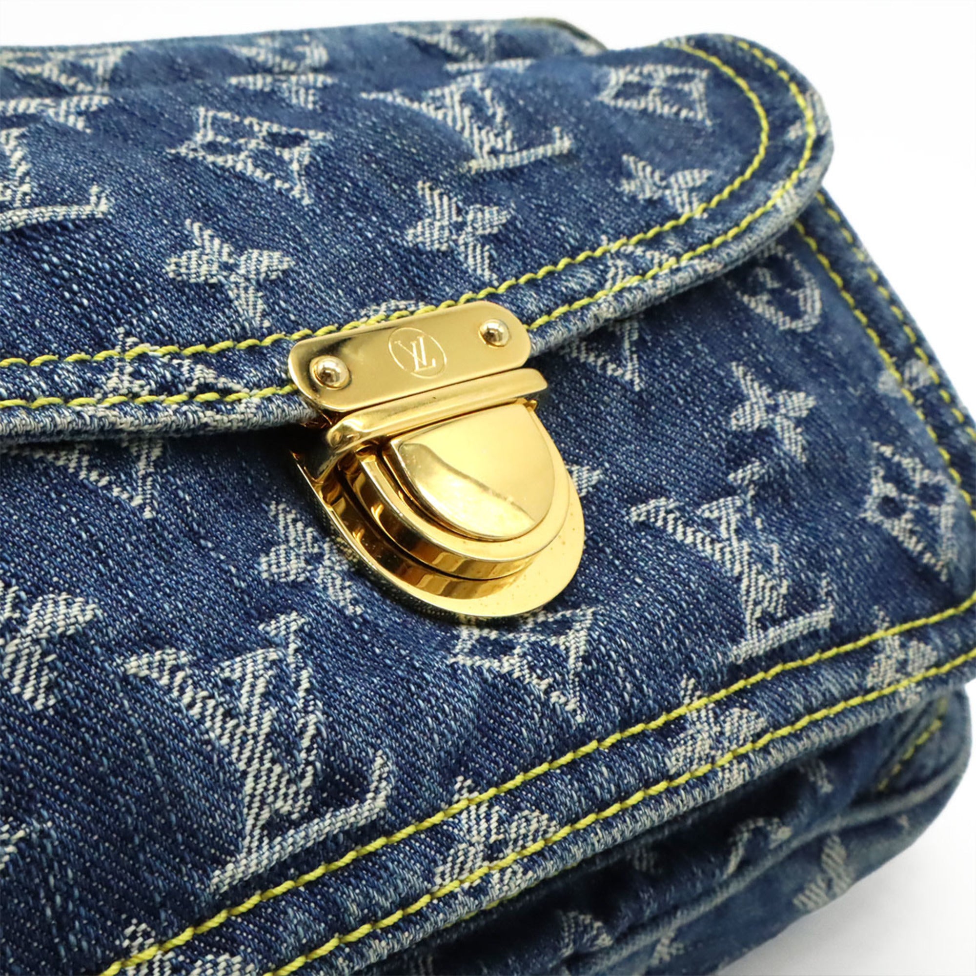 Louis Vuitton Blue Monogram Denim Fanny Pack Shoulder Bag (Pre-Owned)