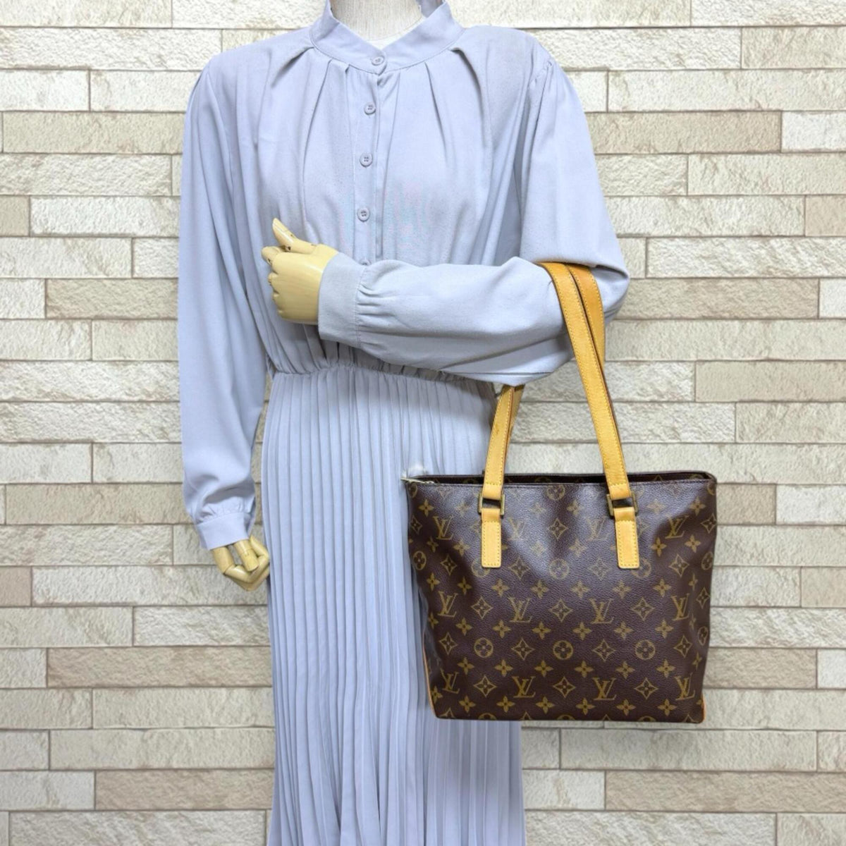 Louis Vuitton Brown Monogram Canvas Tote Bag (Pre-Owned)