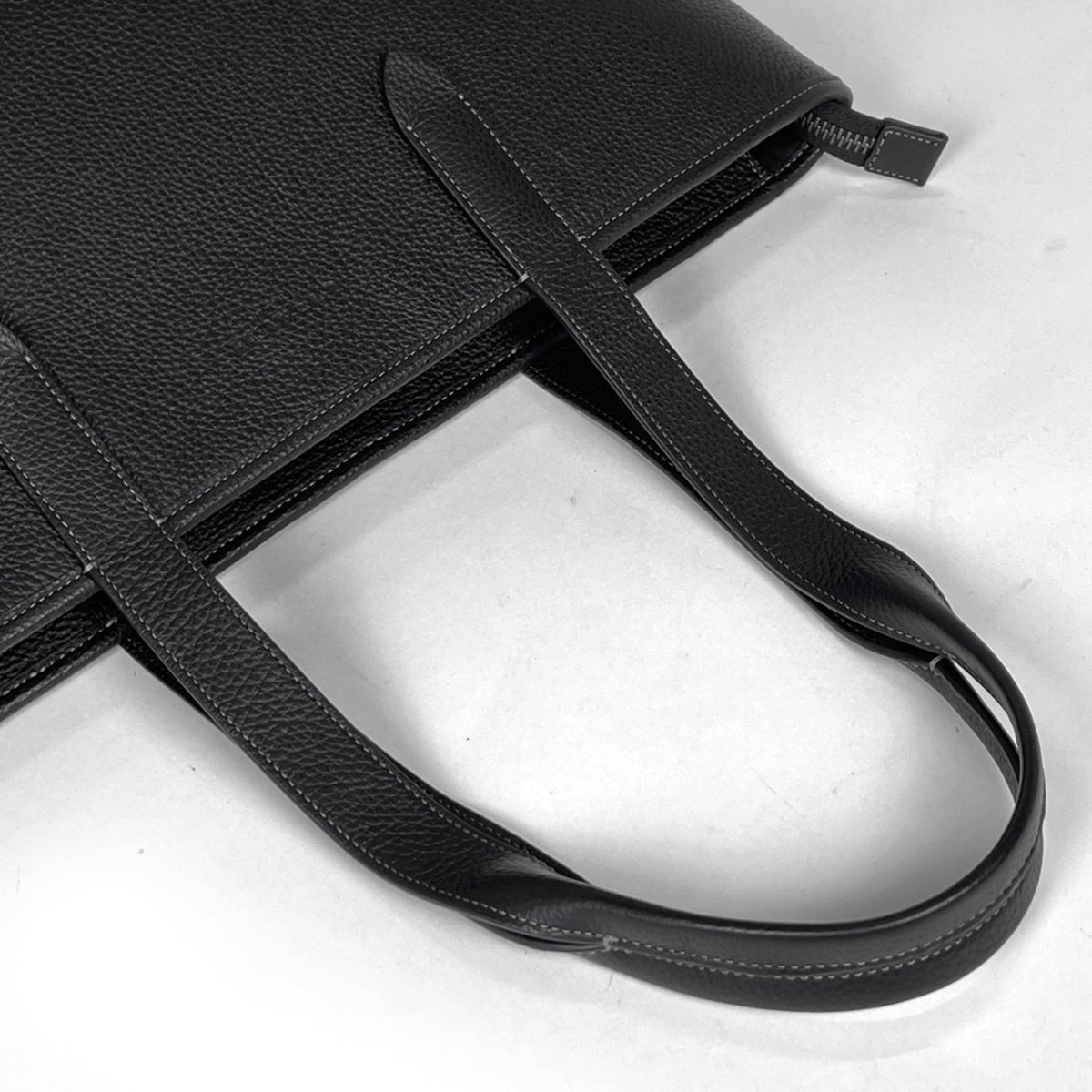 Coach Black Leather Tote Bag (Pre-Owned)