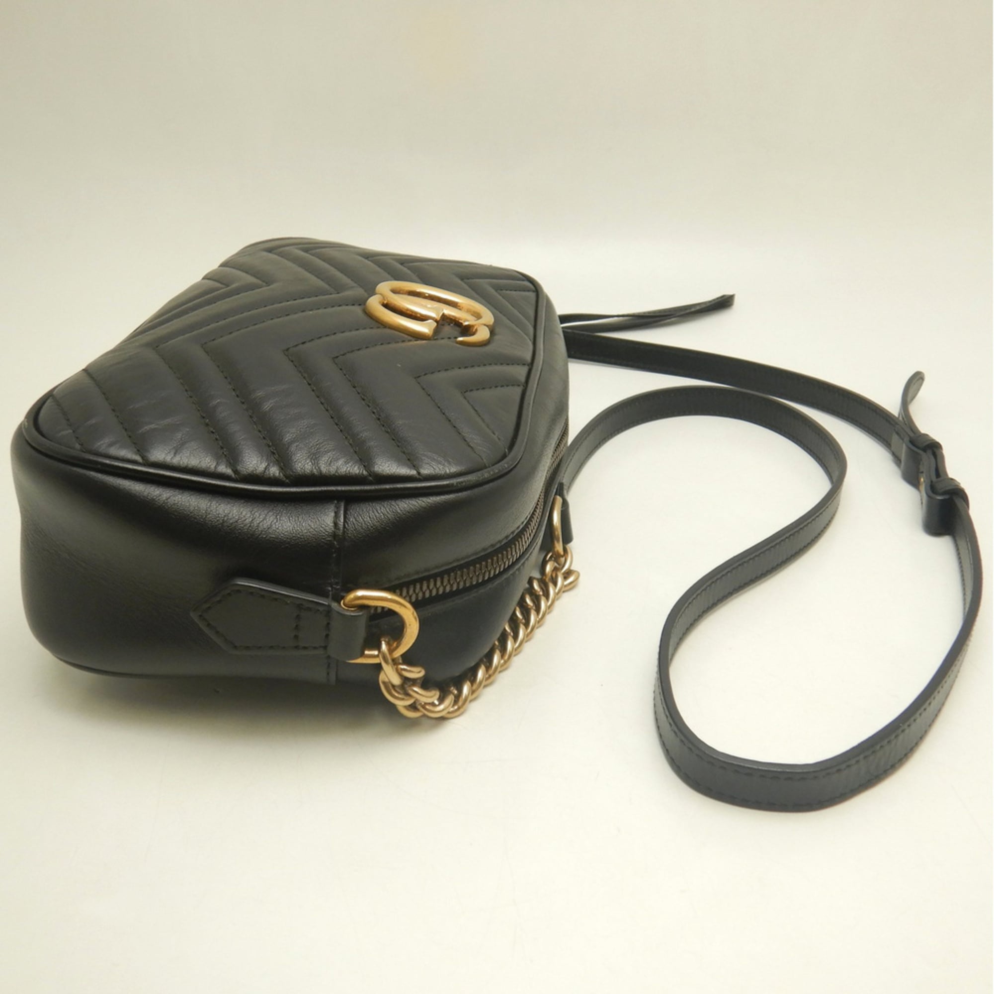 Gucci Black Leather Shoulder Bag (Pre-Owned)