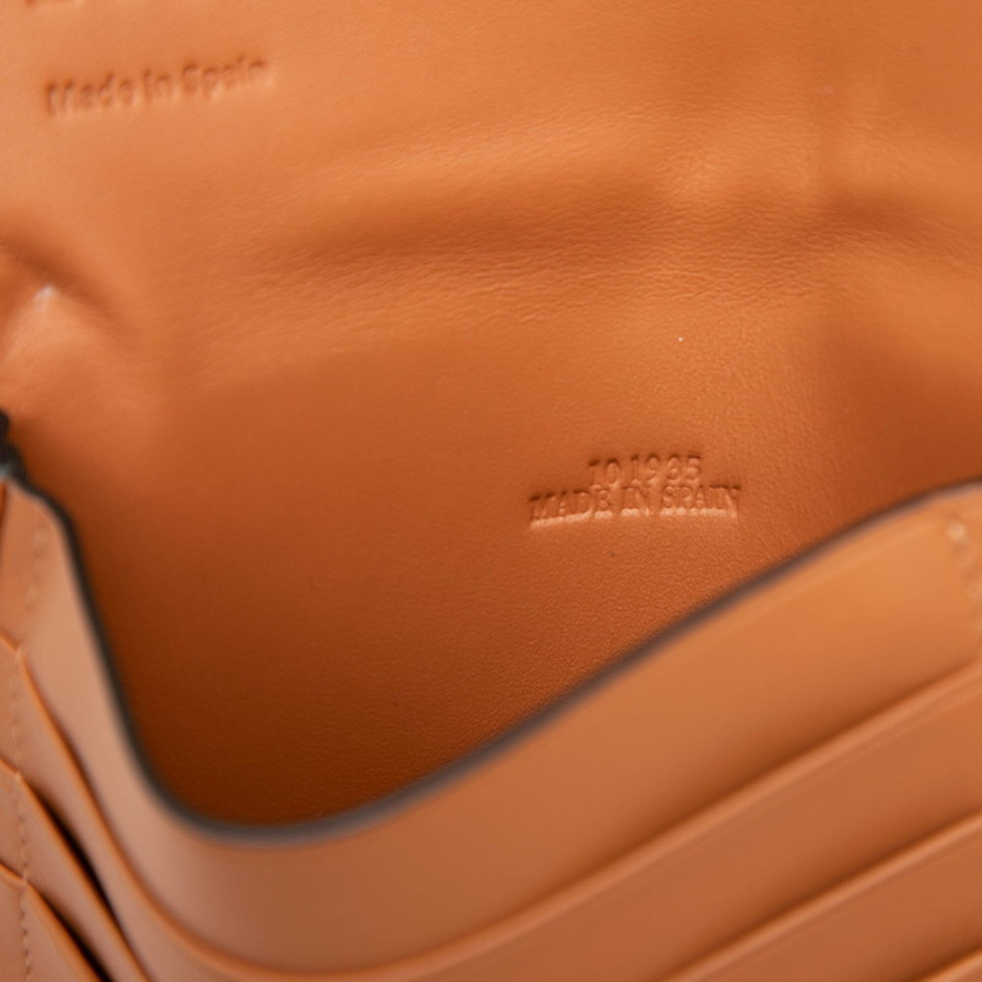 Loewe Brown Leather Handbag Pouch (Pre-Owned)