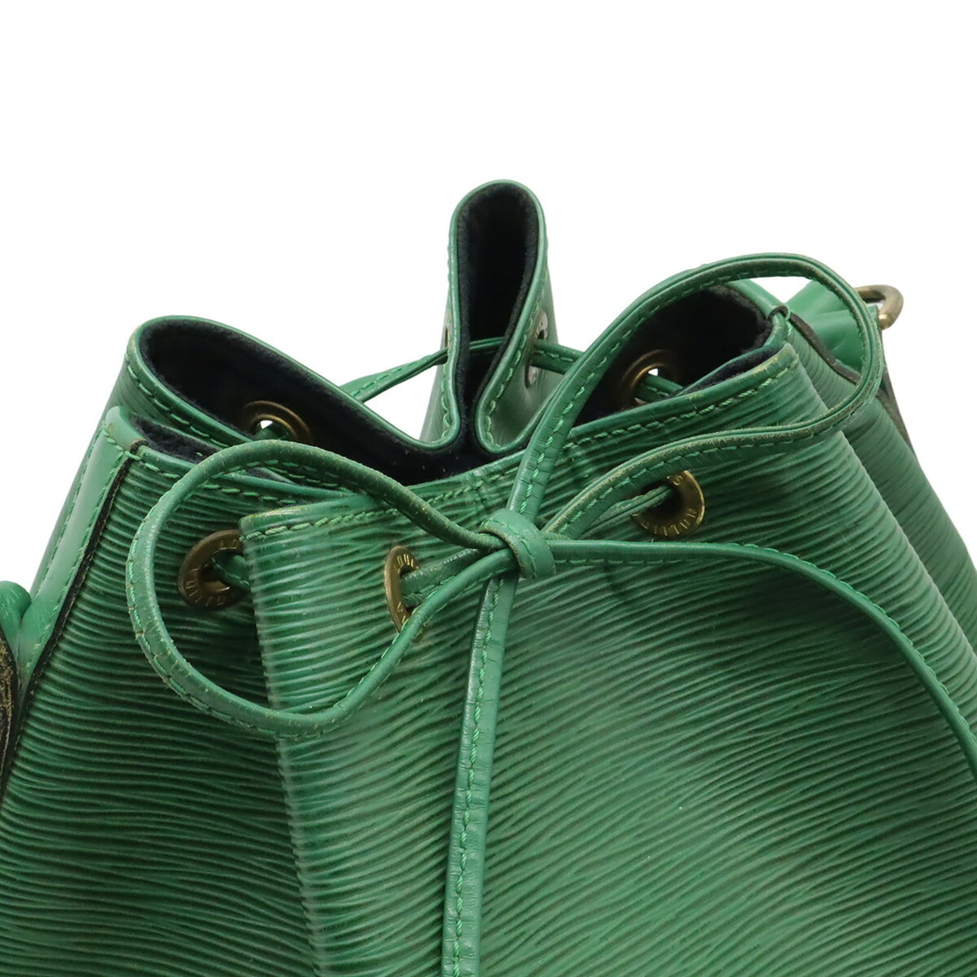 Louis Vuitton Borneo Green Green Epi Leather Shoulder Bag (Pre-Owned)