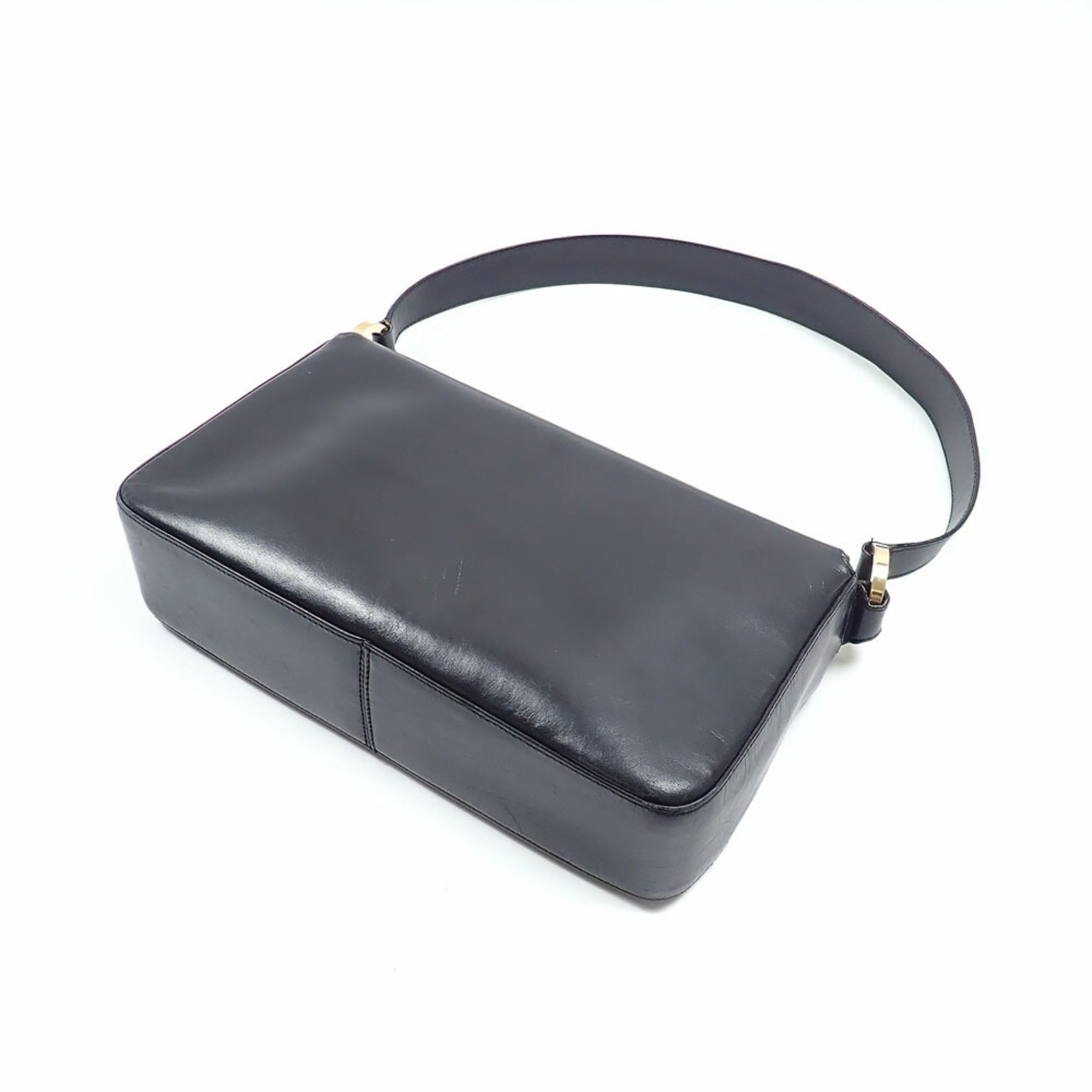 Salvatore Ferragamo Black Leather Shoulder Bag (Pre-Owned)
