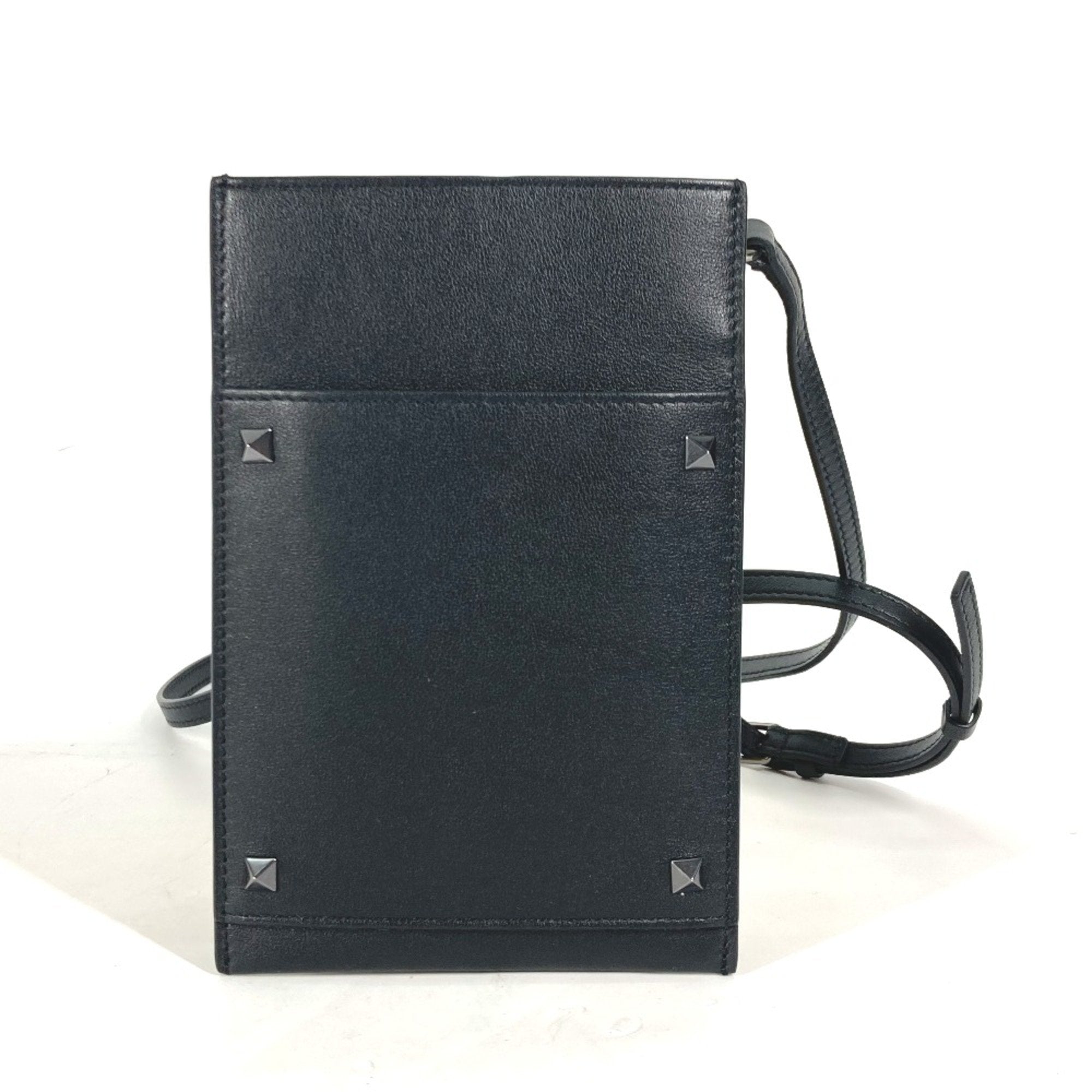 Valentino Black Leather Shoulder Bag (Pre-Owned)