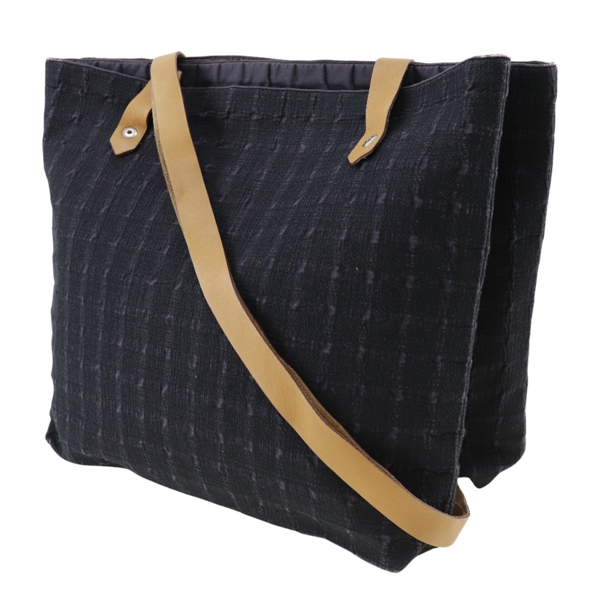 Hermes Black Canvas Shoulder Bag (Pre-Owned)