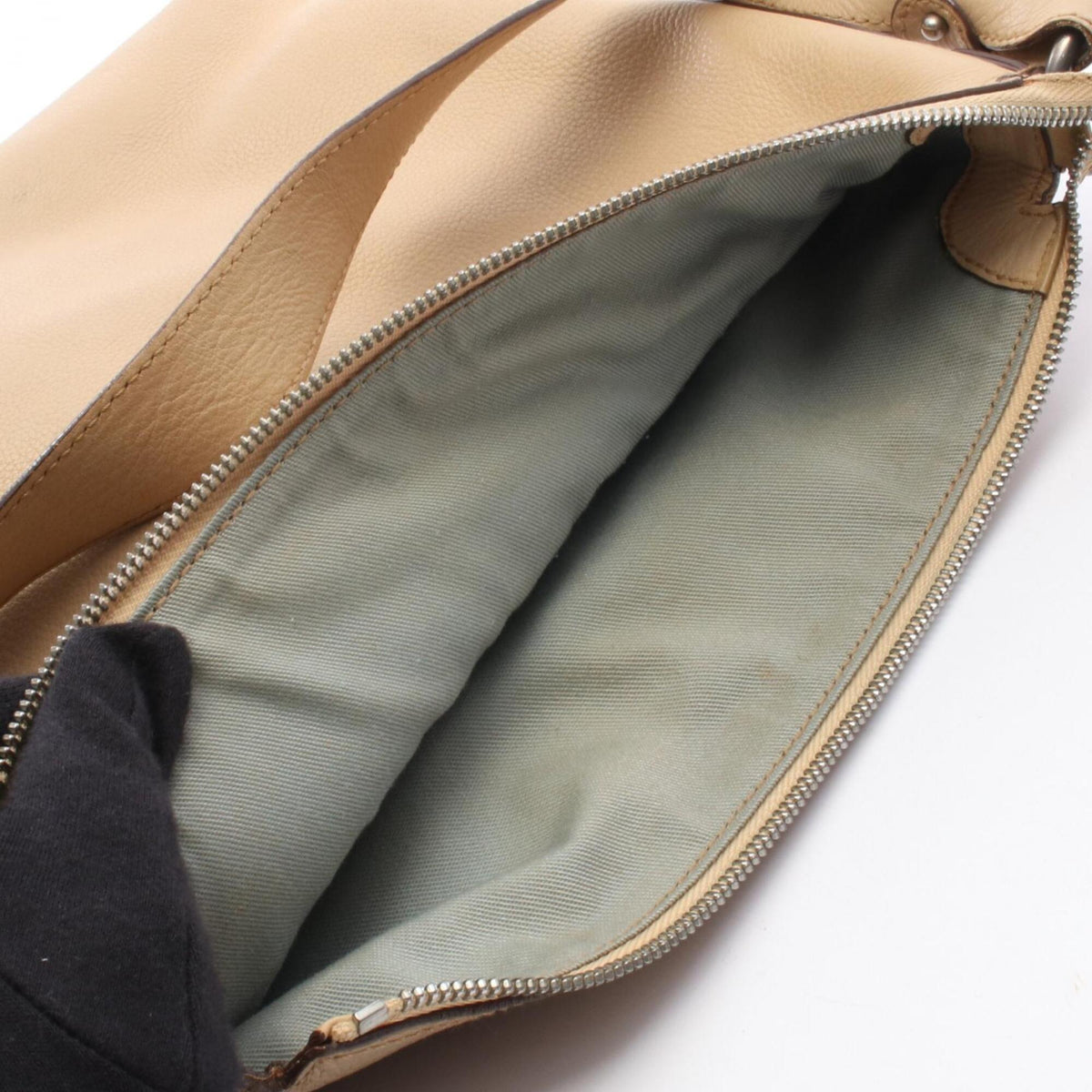 Salvatore Ferragamo Beige Leather Handbag Shoulder Bag (Pre-Owned)