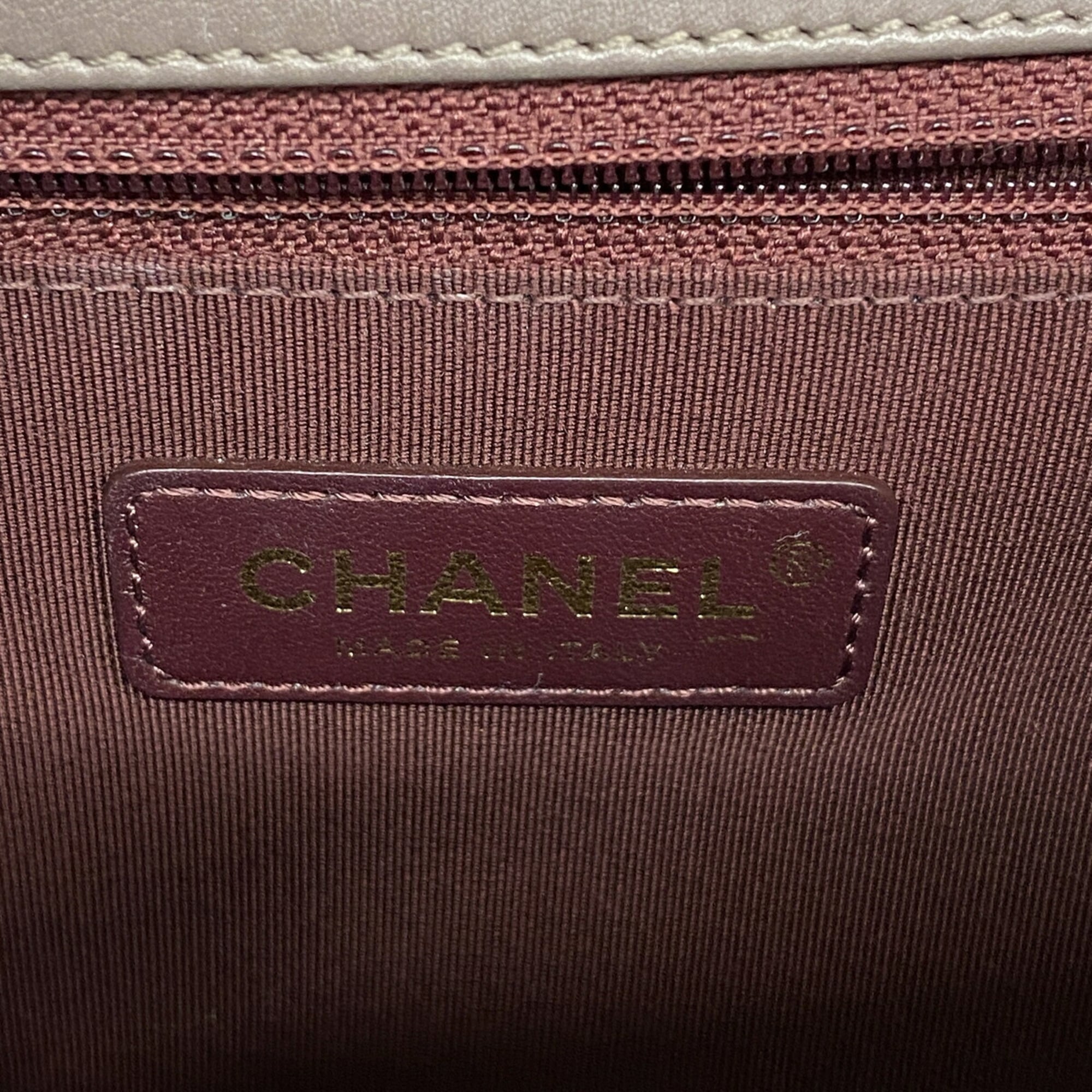 Chanel Grayish Leather Shoulder Bag (Pre-Owned)