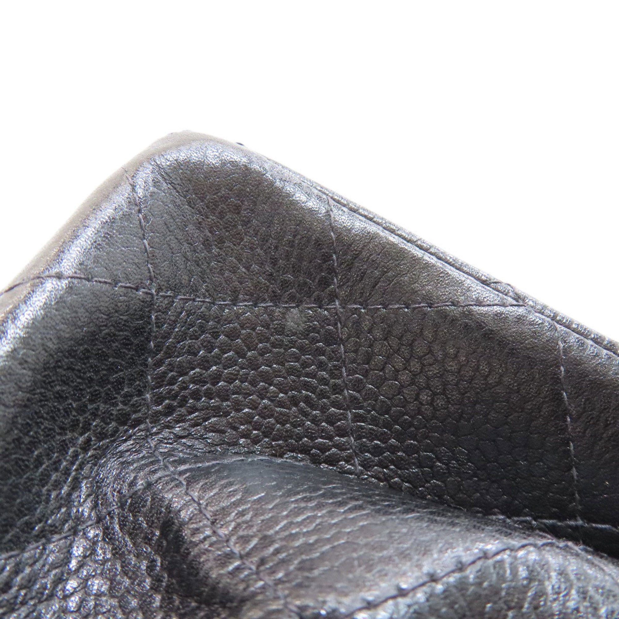 Chanel Black Leather Handbag (Pre-Owned)