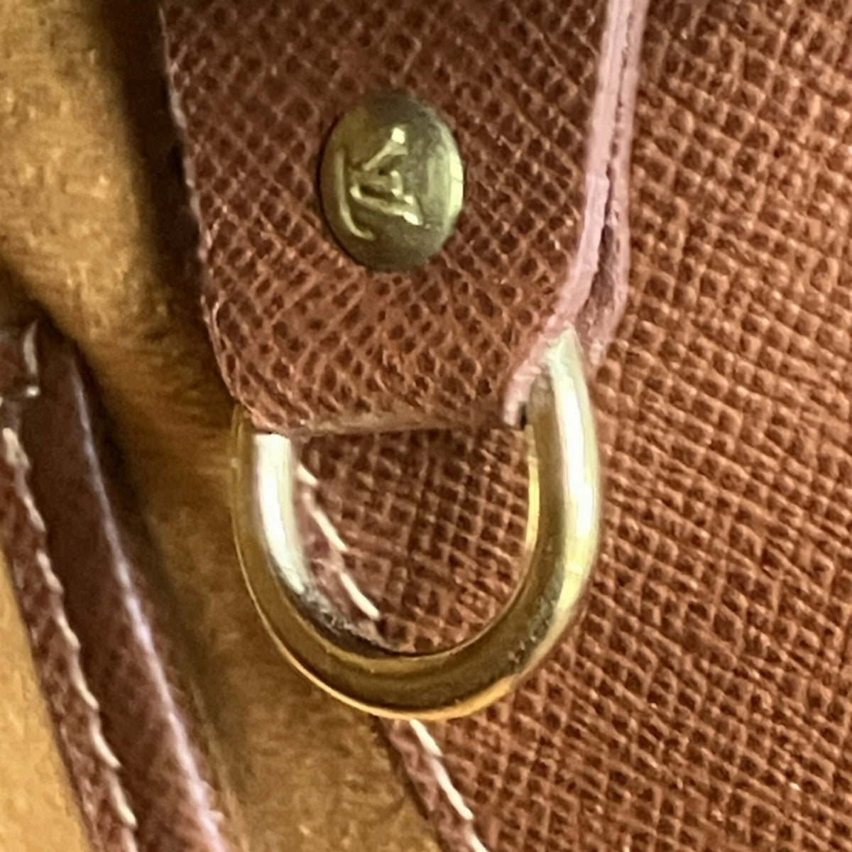 Louis Vuitton Brown Monogram Shoulder Bag (Pre-Owned)