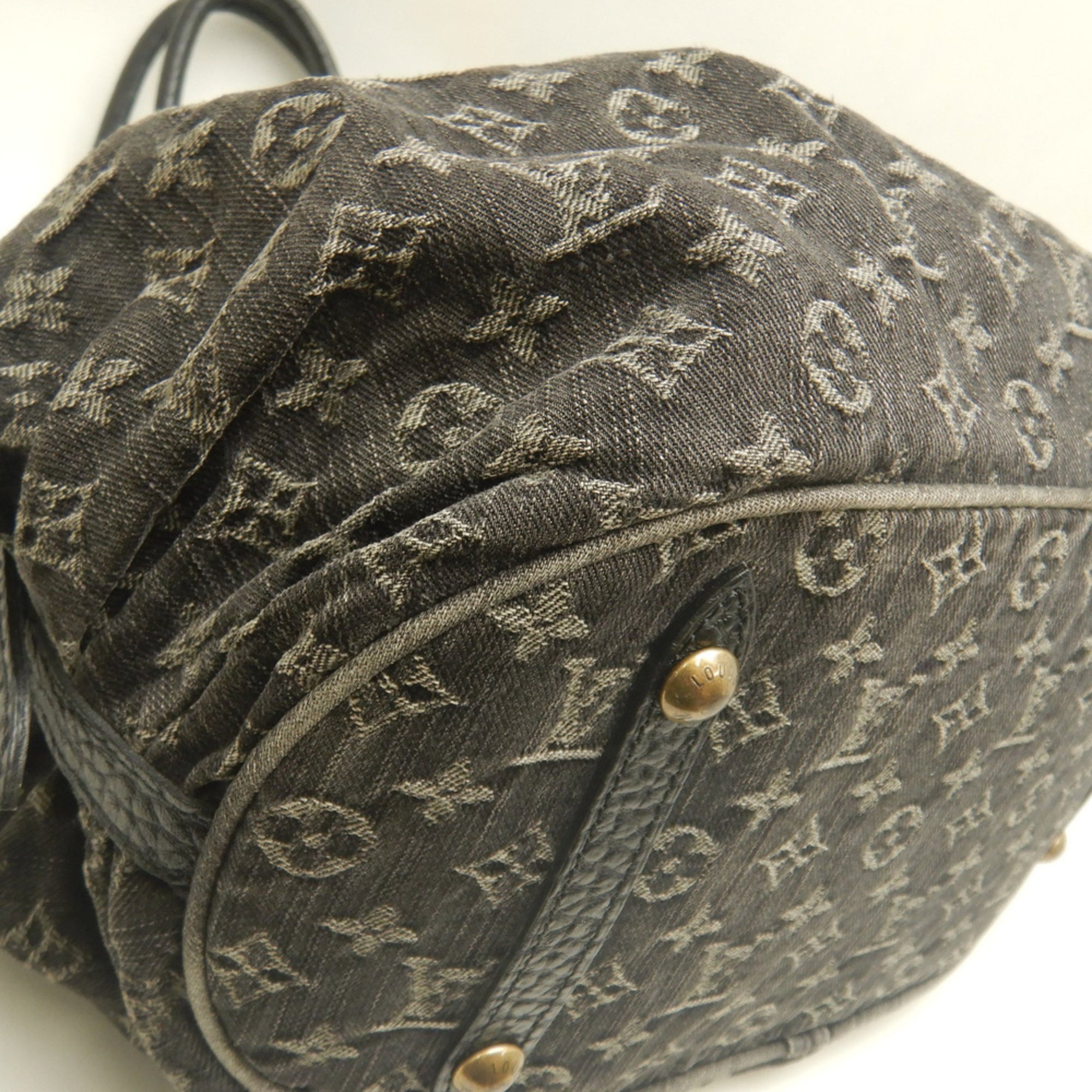 Louis Vuitton Noir Monogram Denim Tote Bag (Pre-Owned)