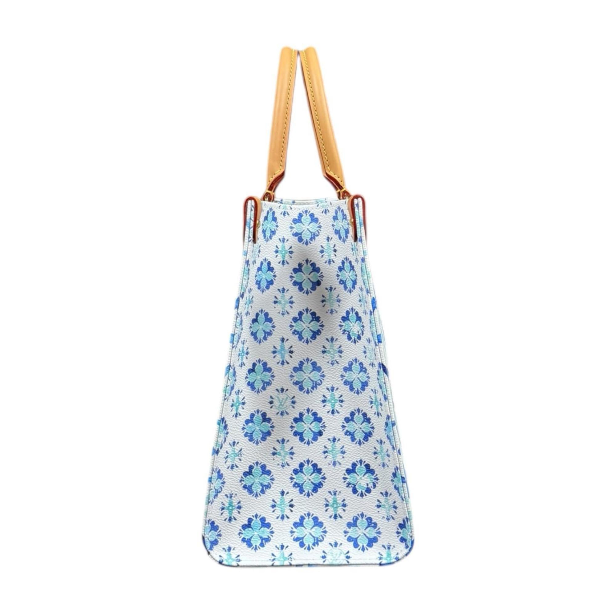 Louis Vuitton Blue White Pvc Shoulder Bag (Pre-Owned)