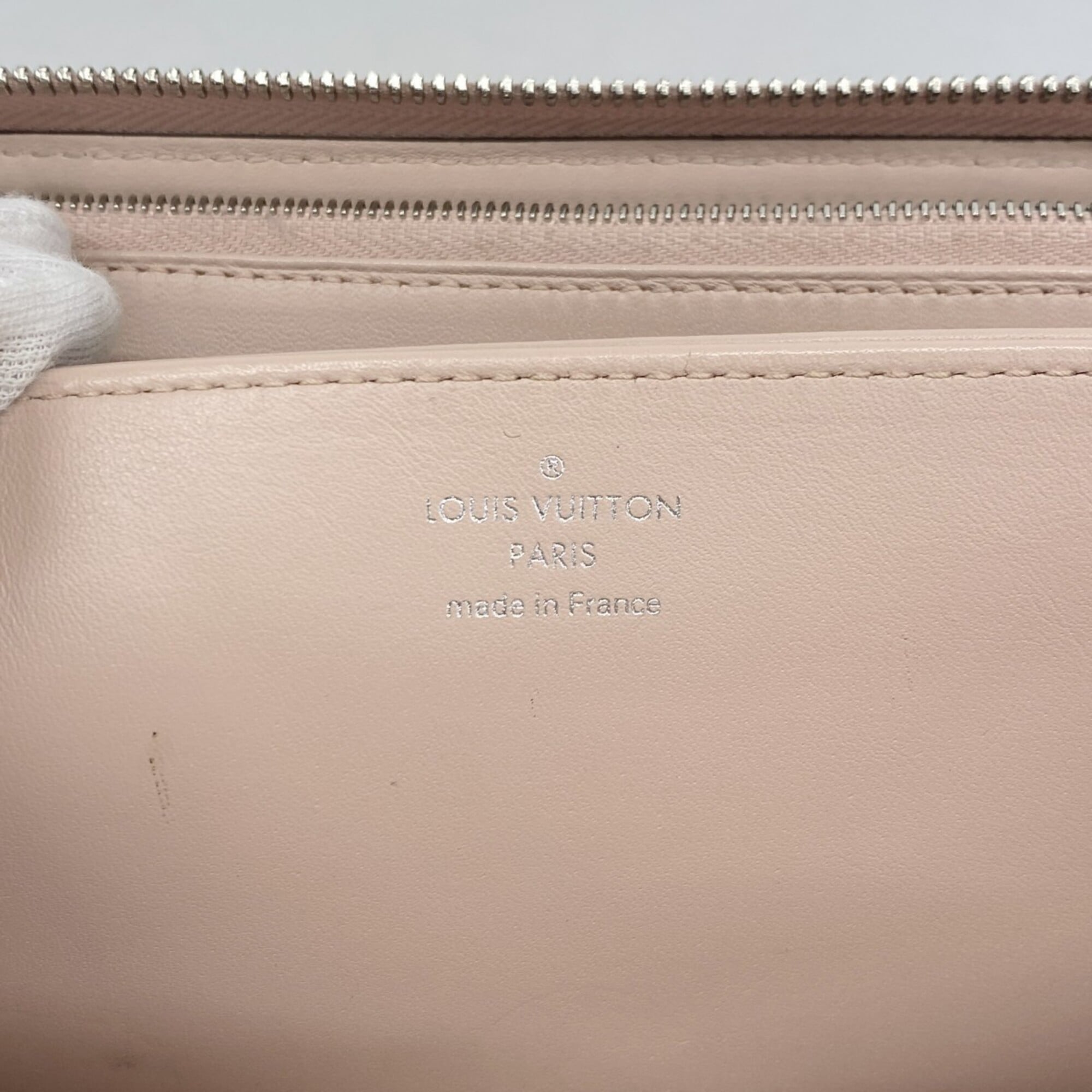Louis Vuitton Magnolia Long Wallet (Bi-Fold) (Pre-Owned)