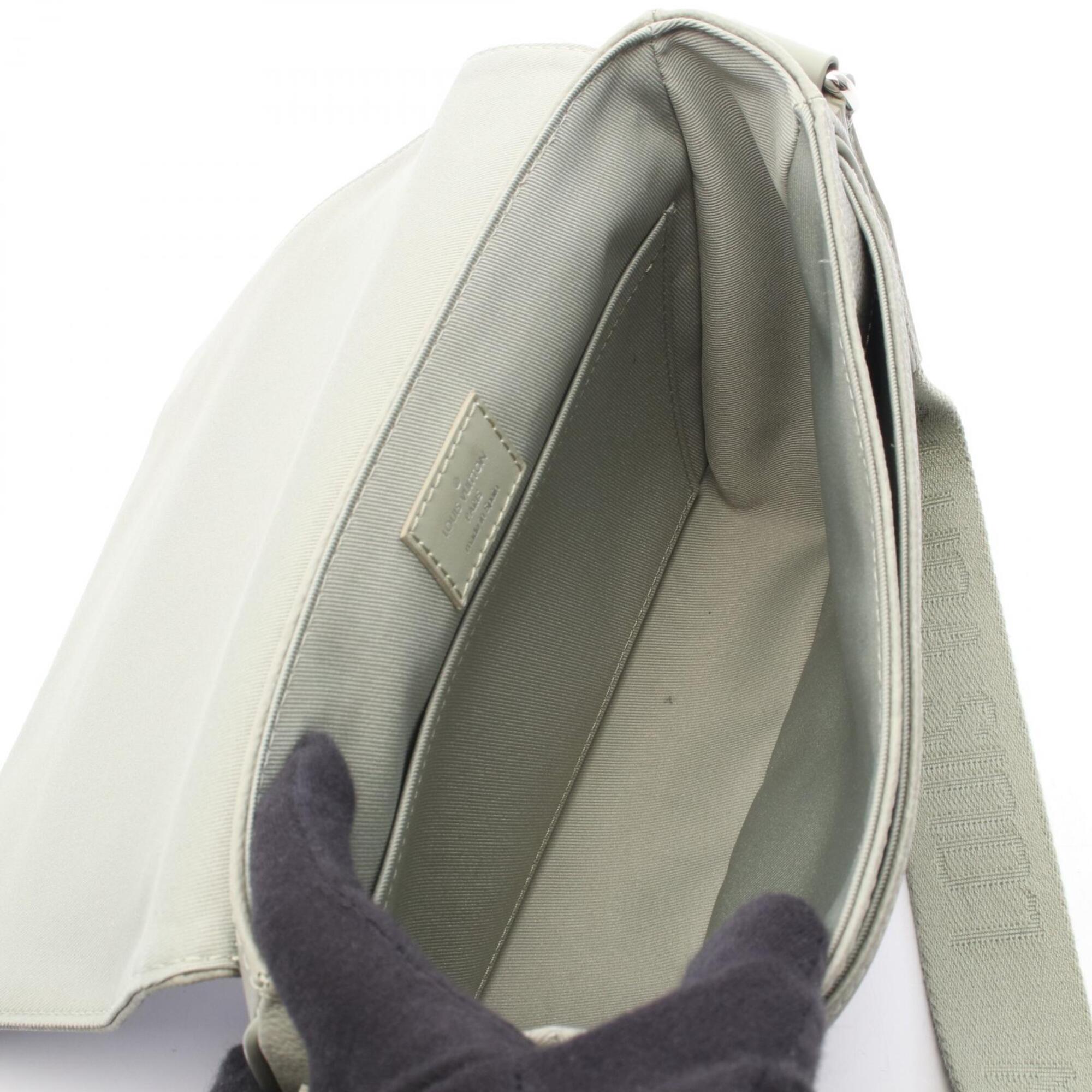 Louis Vuitton Khaki Coated Canvas Leather Handbag Shoulder Bag (Pre-Owned)