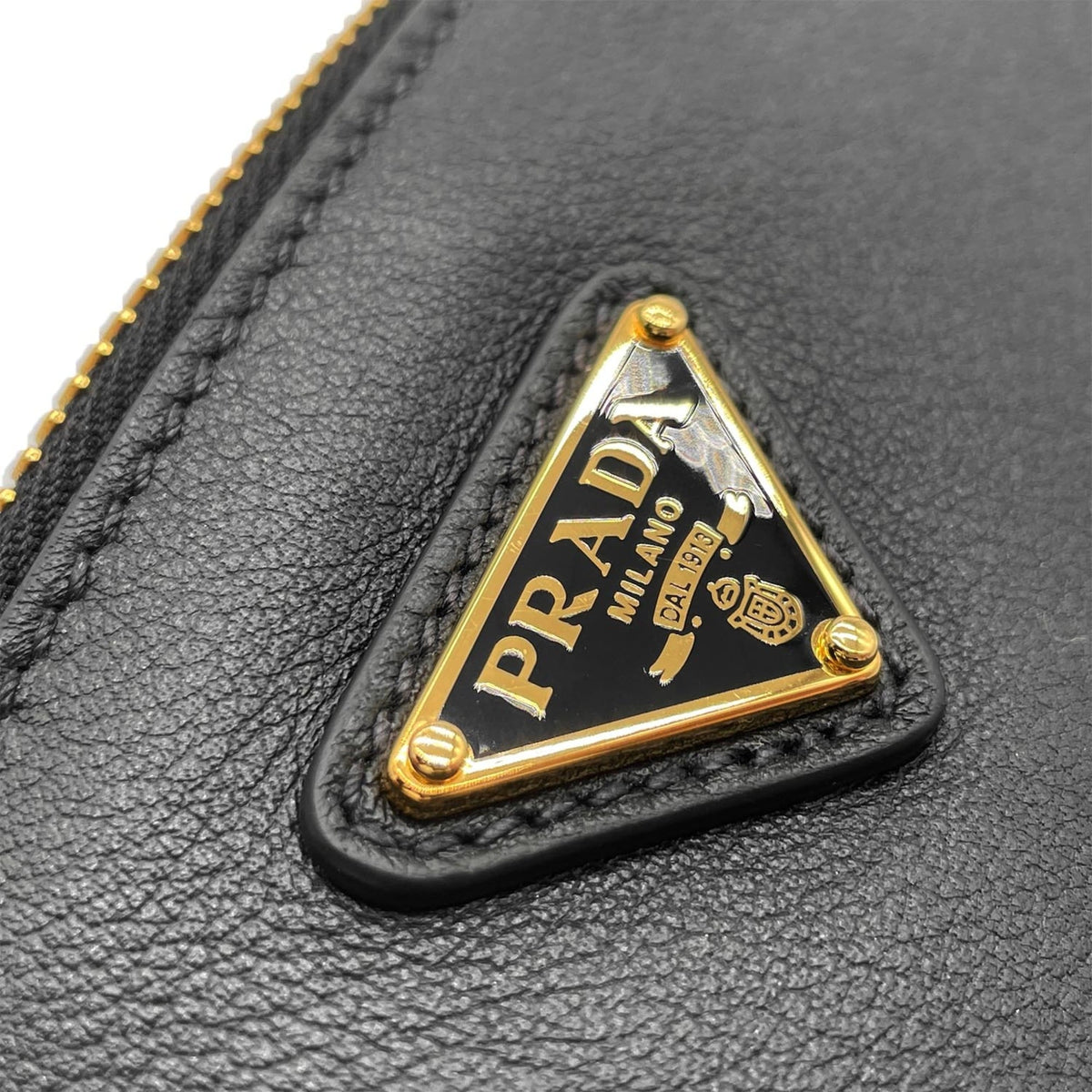 Prada Black Gold Leather Handbag Shoulder Bag (Pre-Owned)