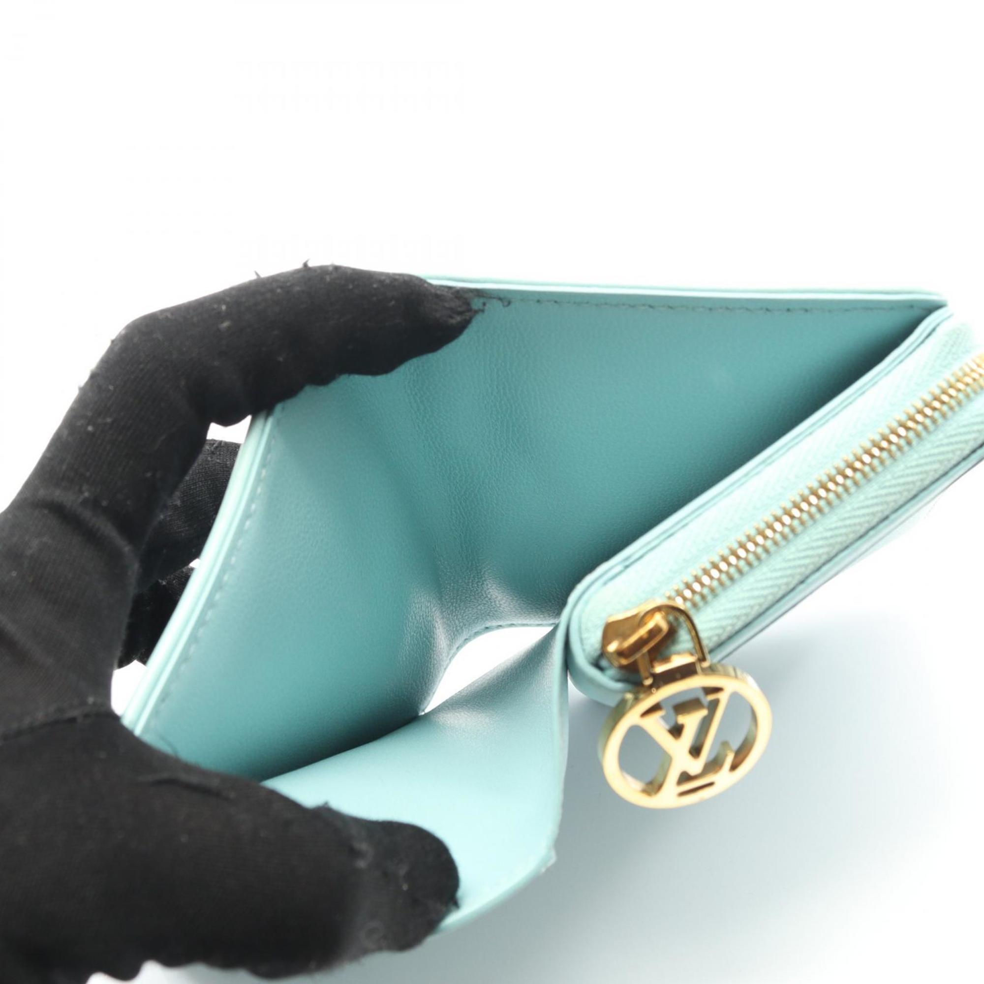 Louis Vuitton Blue Leather Wallet (Bi-Fold) (Pre-Owned)