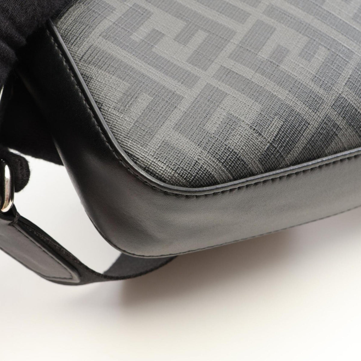 Fendi Black Gray Yellow Coated Canvas Leather Handbag Shoulder Bag (Pre-Owned)