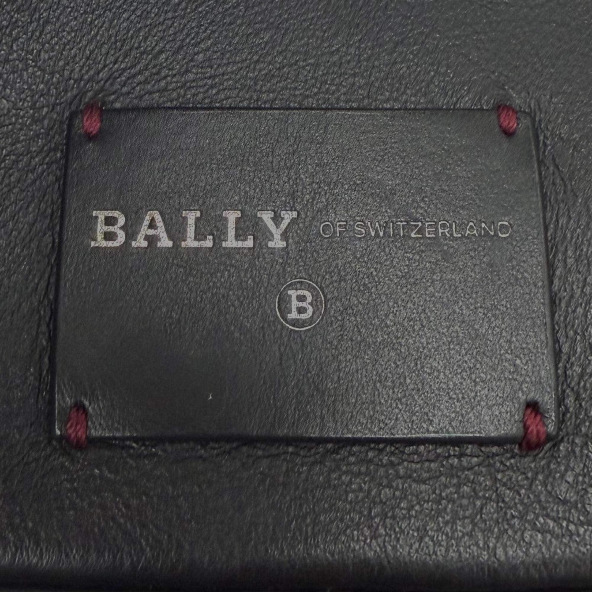 Bally Black Leather Crossbody Bag Shoulder Bag (Pre-Owned)