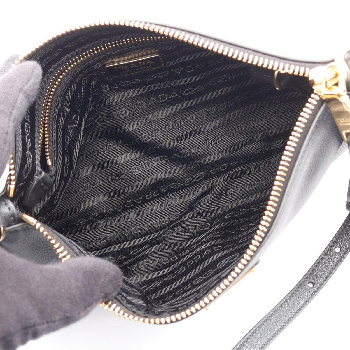 Prada Black Leather Handbag Shoulder Bag (Pre-Owned)