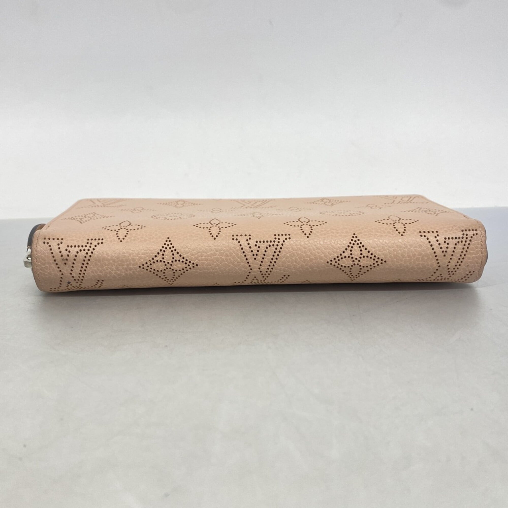 Louis Vuitton Magnolia Long Wallet (Bi-Fold) (Pre-Owned)