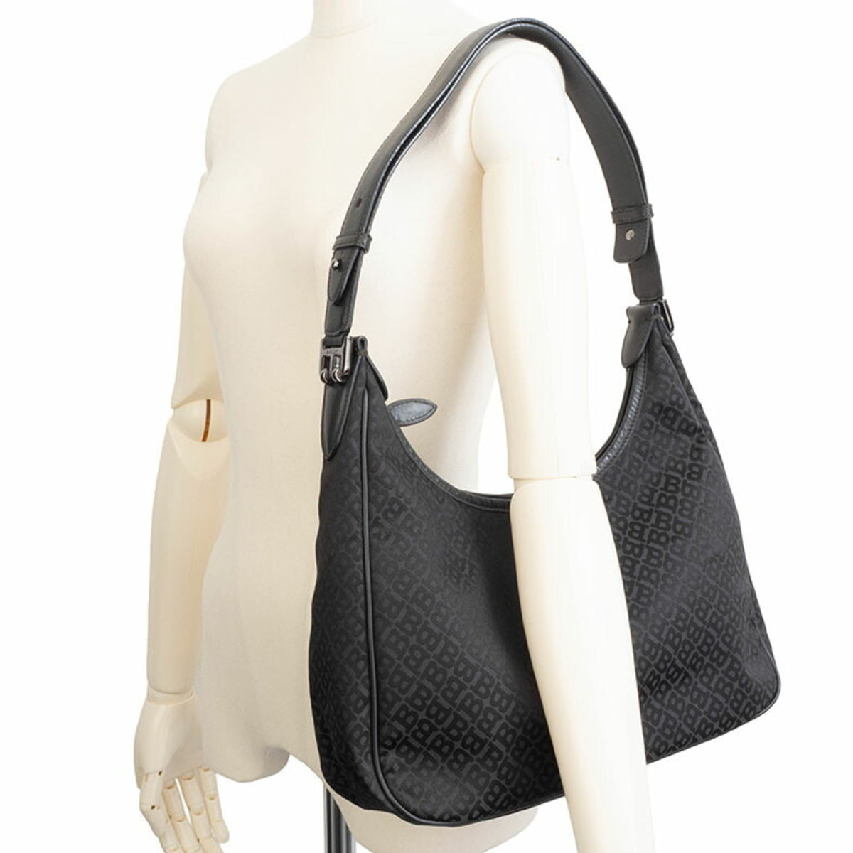 Bally Black Nylon Leather Shoulder Bag (Pre-Owned)