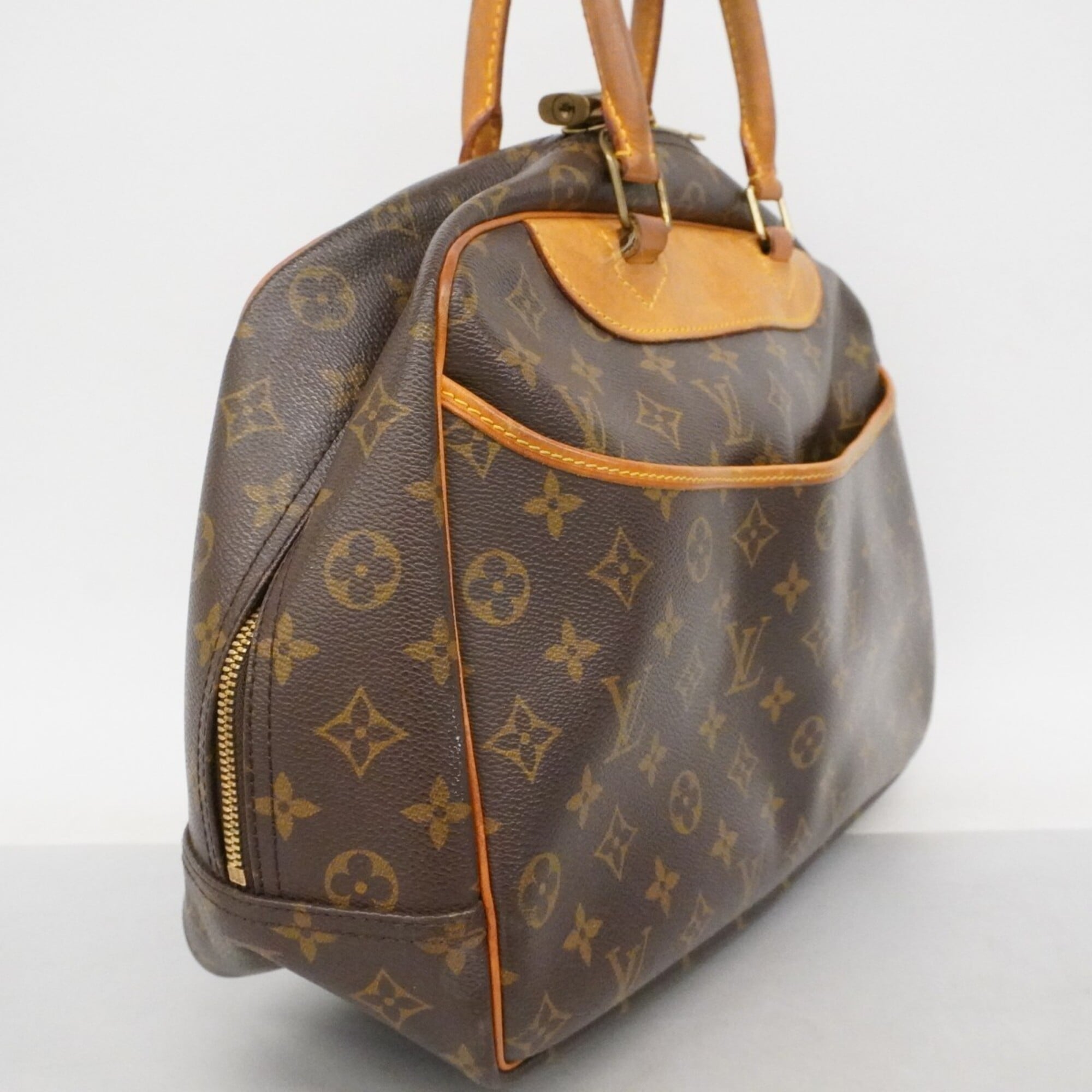 Louis Vuitton Brown Handbag (Pre-Owned)
