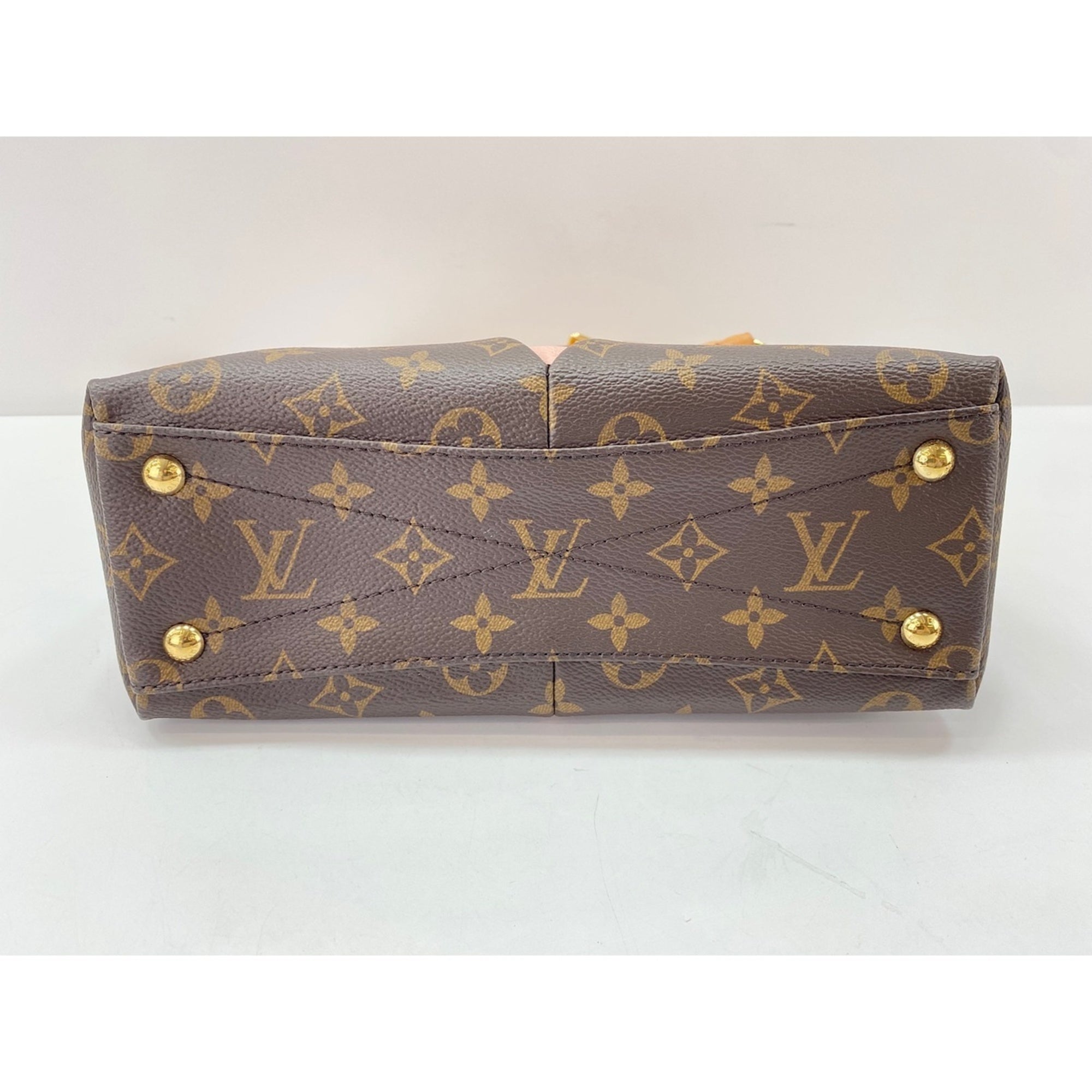 Louis Vuitton Monogram Brown Shoulder Bag (Pre-Owned)